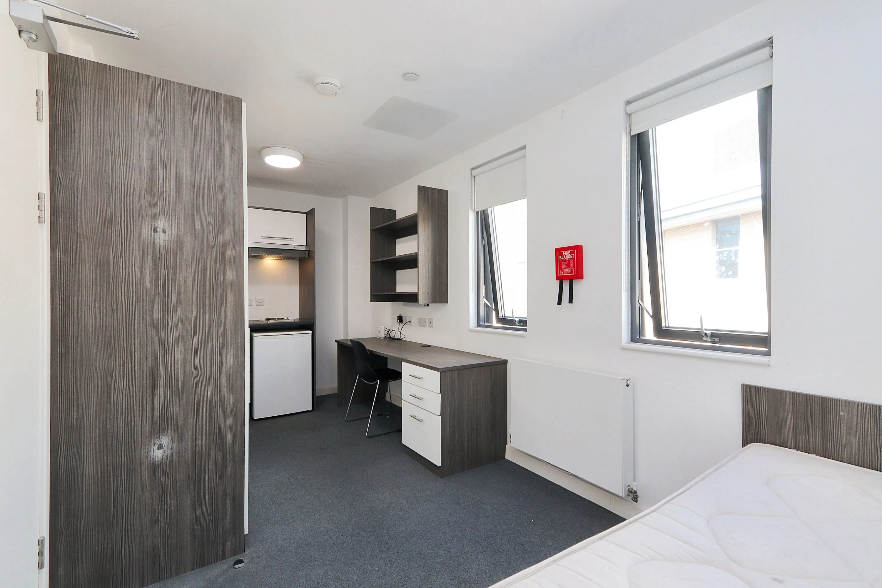 Flat 504 Pearl Works, 2 Howard Lane, Sheffield S1 2FT