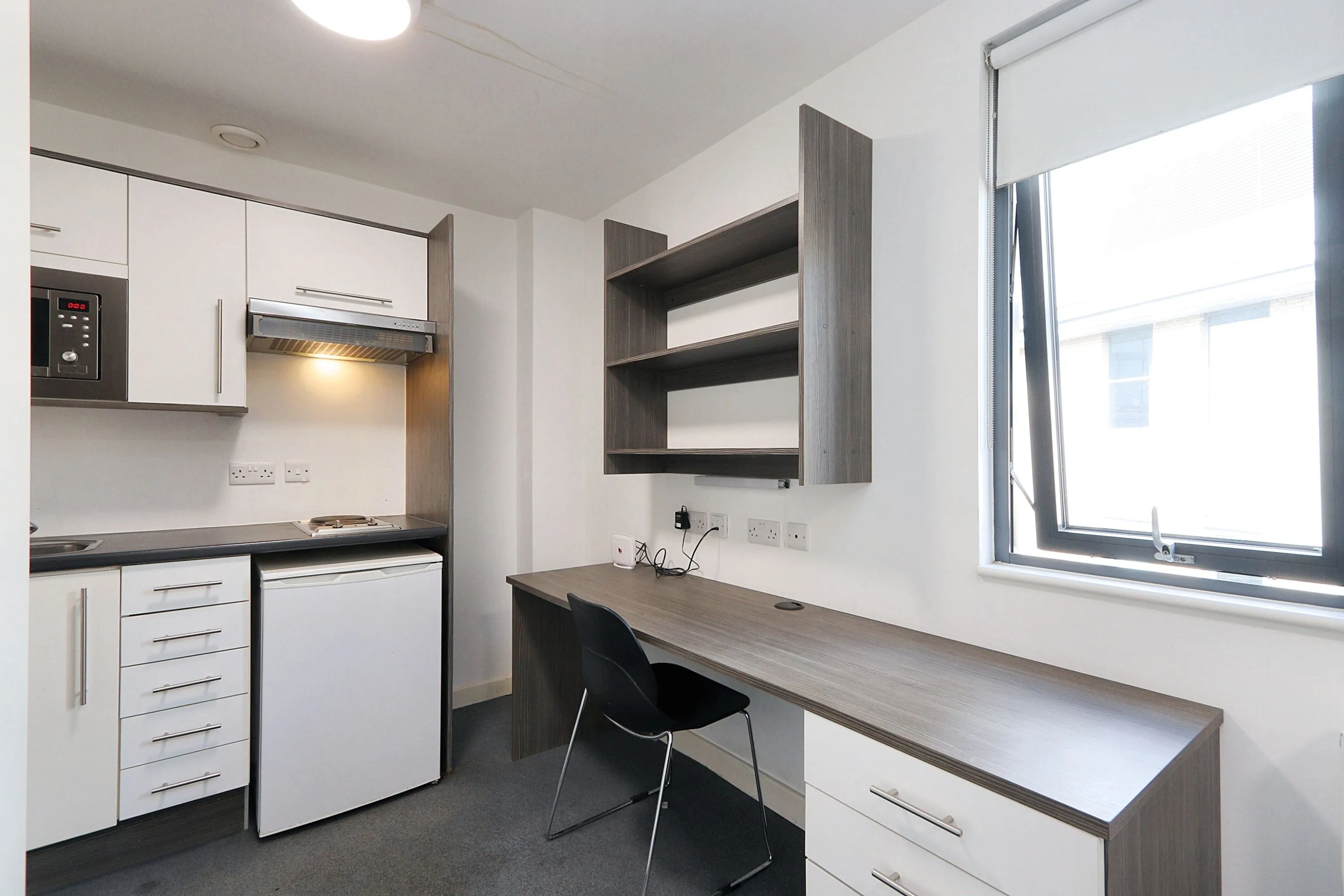 Flat 504 Pearl Works, 2 Howard Lane, Sheffield S1 2FT