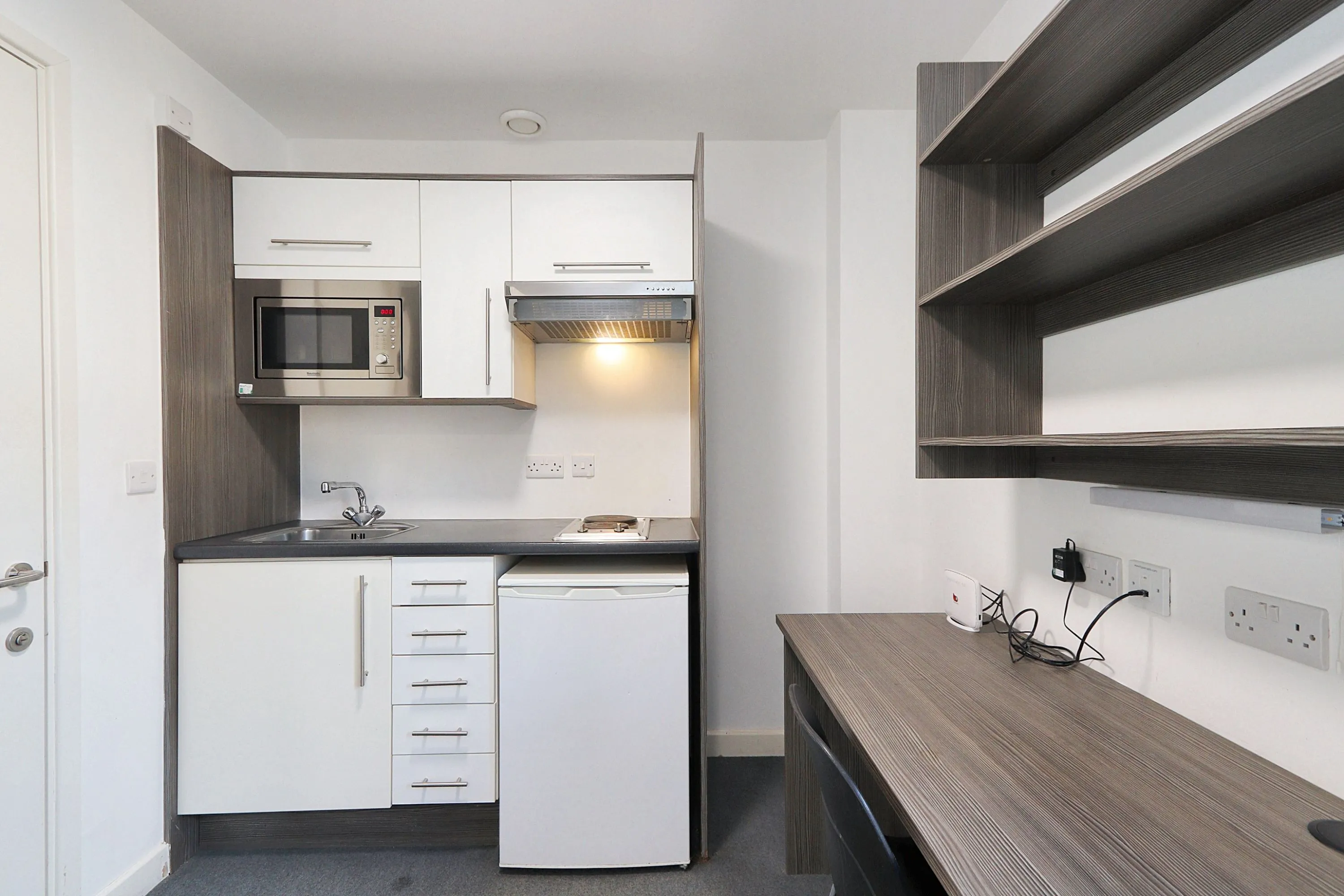 Flat 504 Pearl Works, 2 Howard Lane, Sheffield S1 2FT