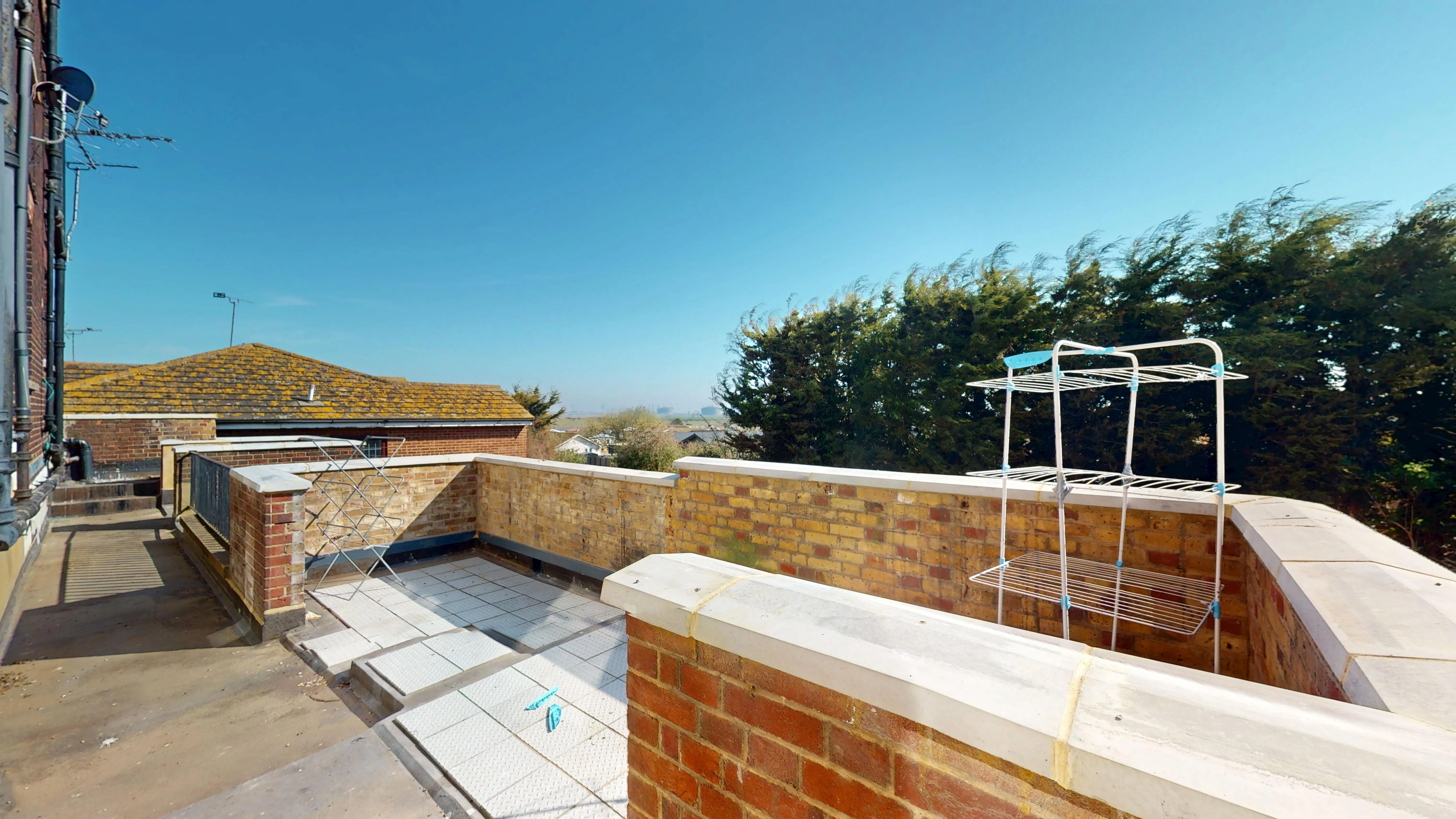 6 Avery Court, Avery Way, Allhallows, Rochester, Kent, ME3 9QL