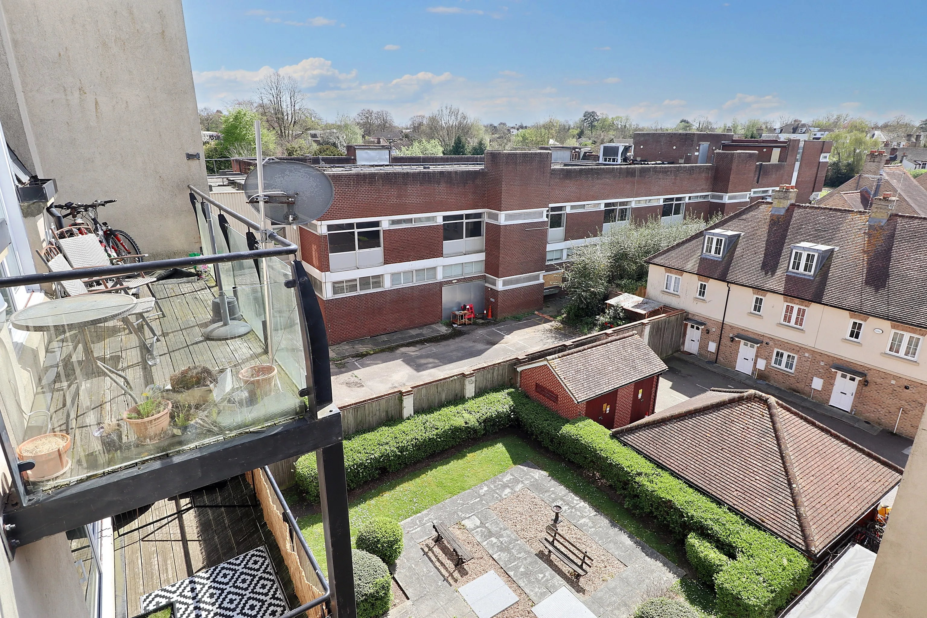 36 Flagstaff Court, Canterbury, Kent CT1 3HA