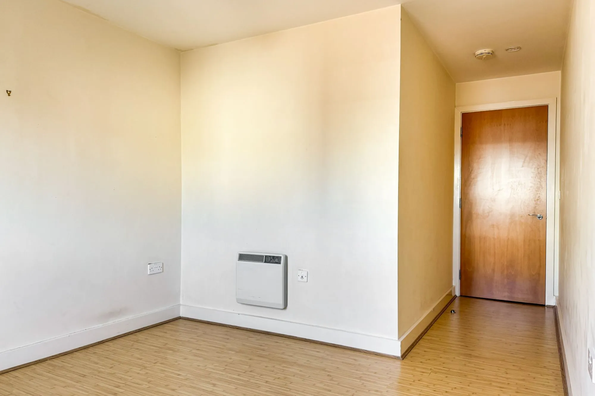 Flat 11, Ranger Court,  1 Ocean Way, Southampton,  SO14 3AG