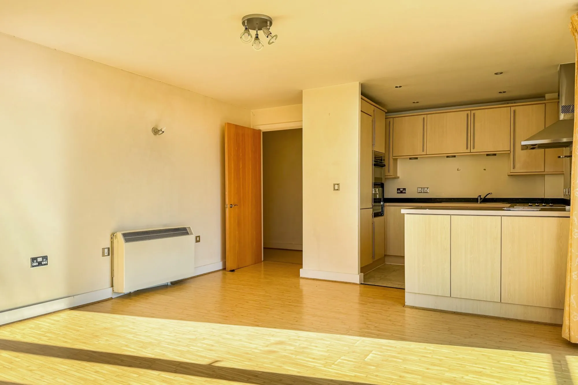 Flat 11, Ranger Court,  1 Ocean Way, Southampton,  SO14 3AG
