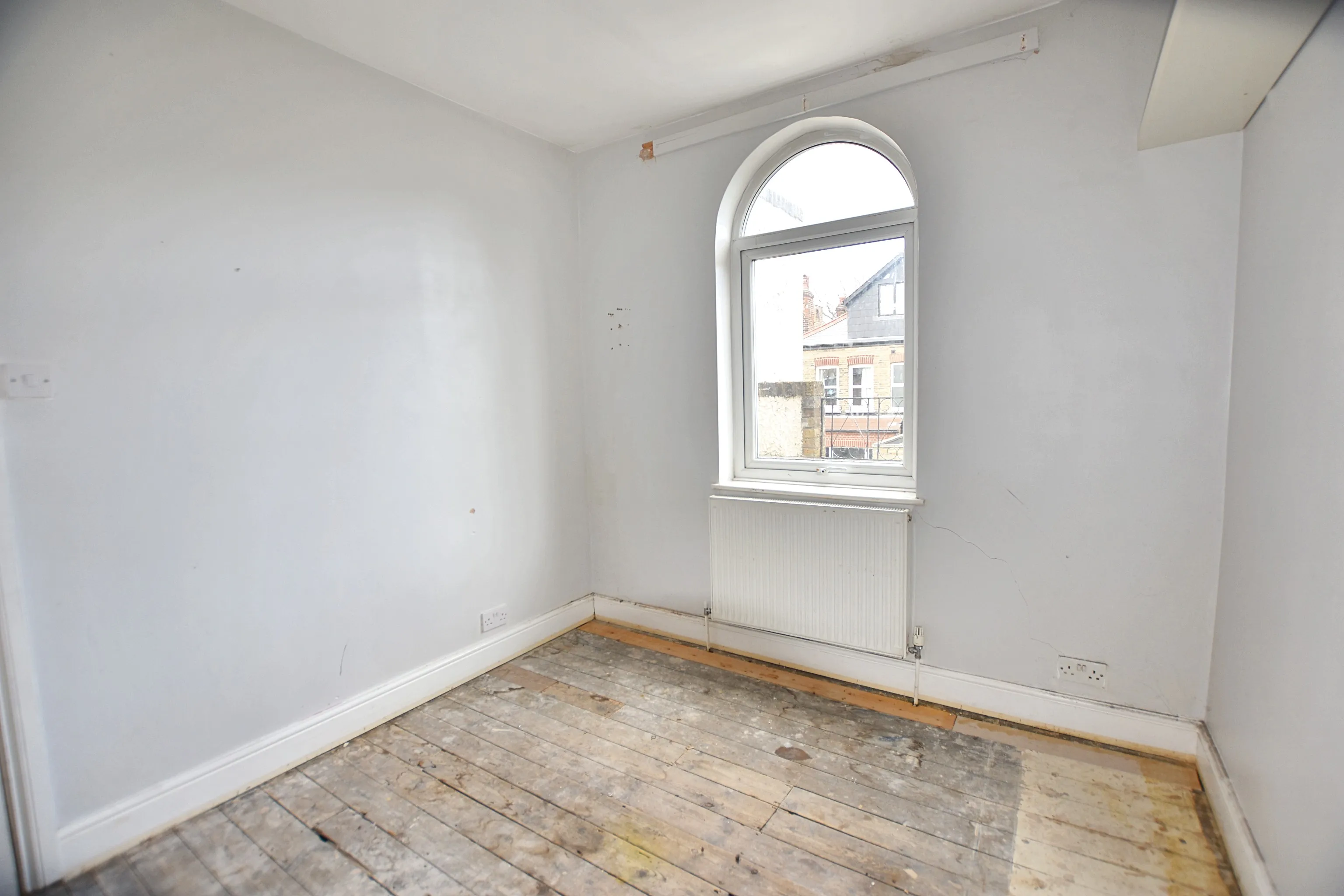32 Robson Road, West Norwood, London, SE27 9LA