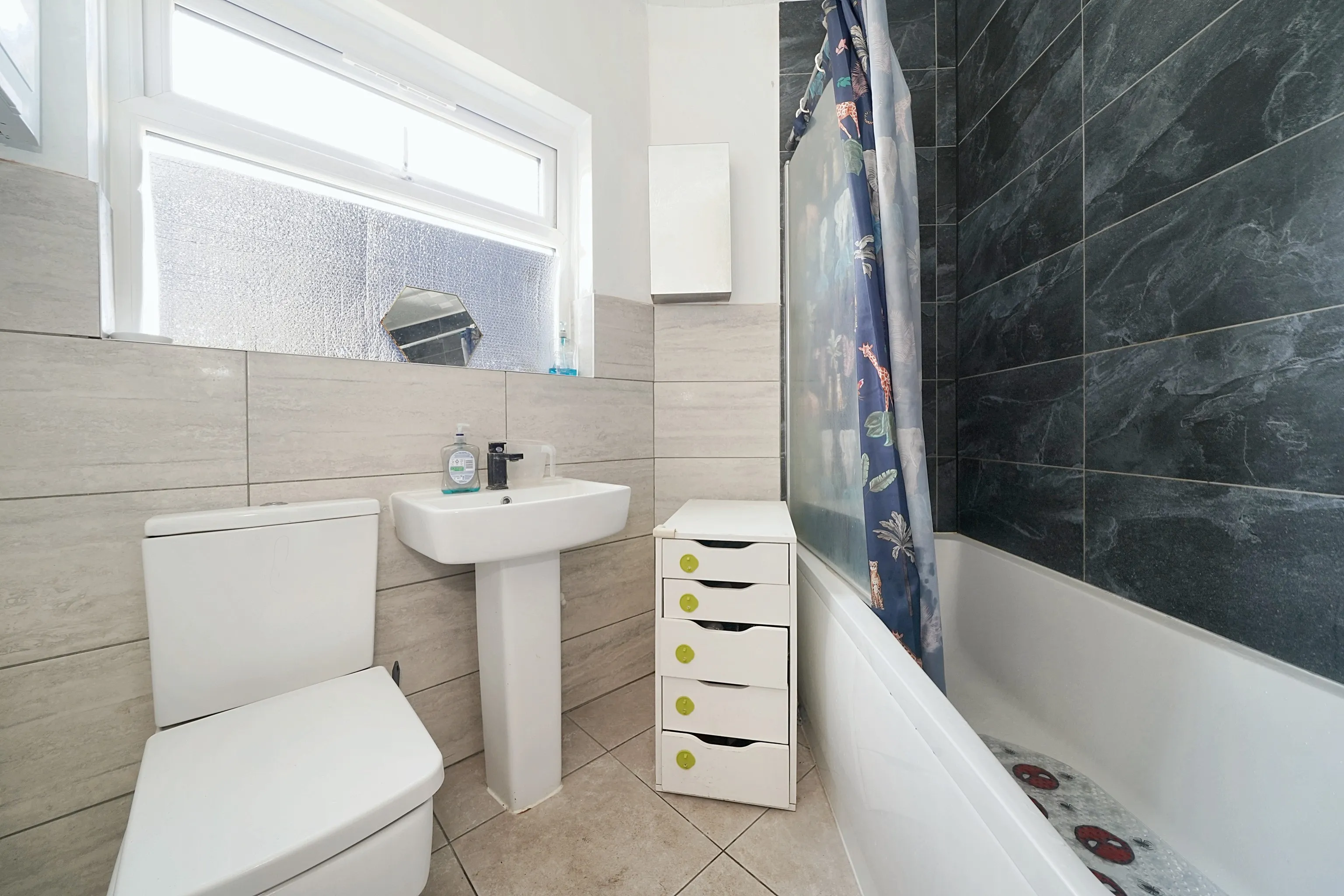 15 Lavender Close, Carshalton, Surrey, SM5 3EH