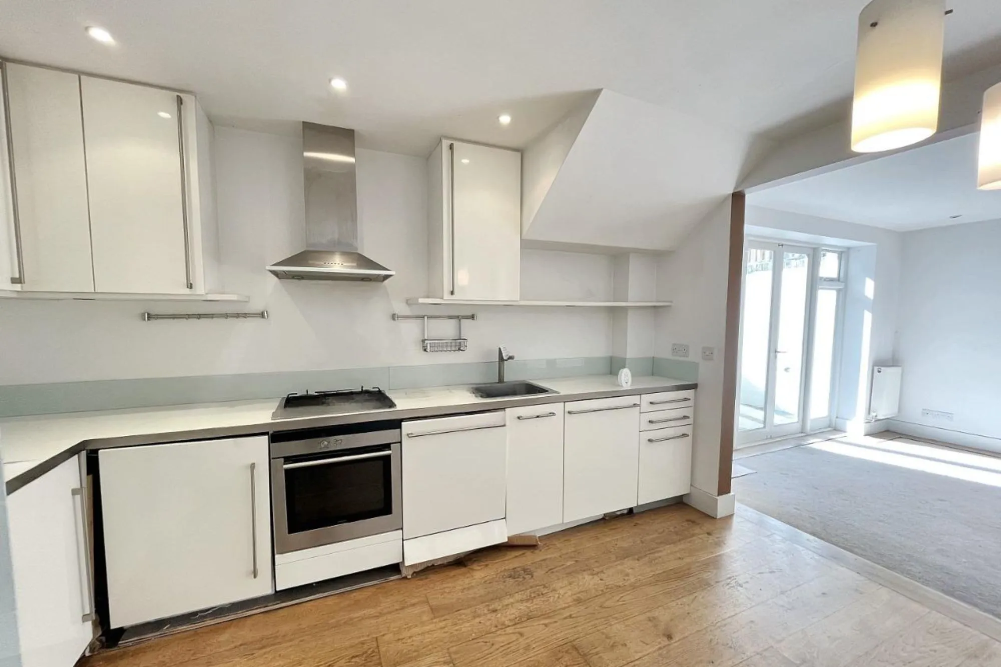 Flat 4, 12 Elm Grove Wimbledon London SW19 4HE