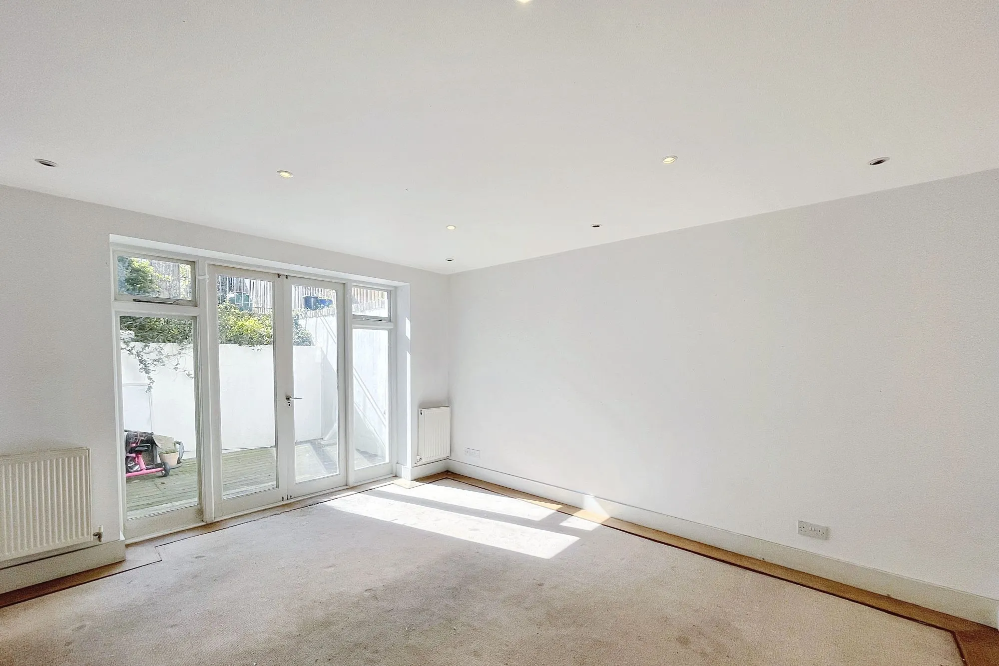 Flat 4, 12 Elm Grove Wimbledon London SW19 4HE