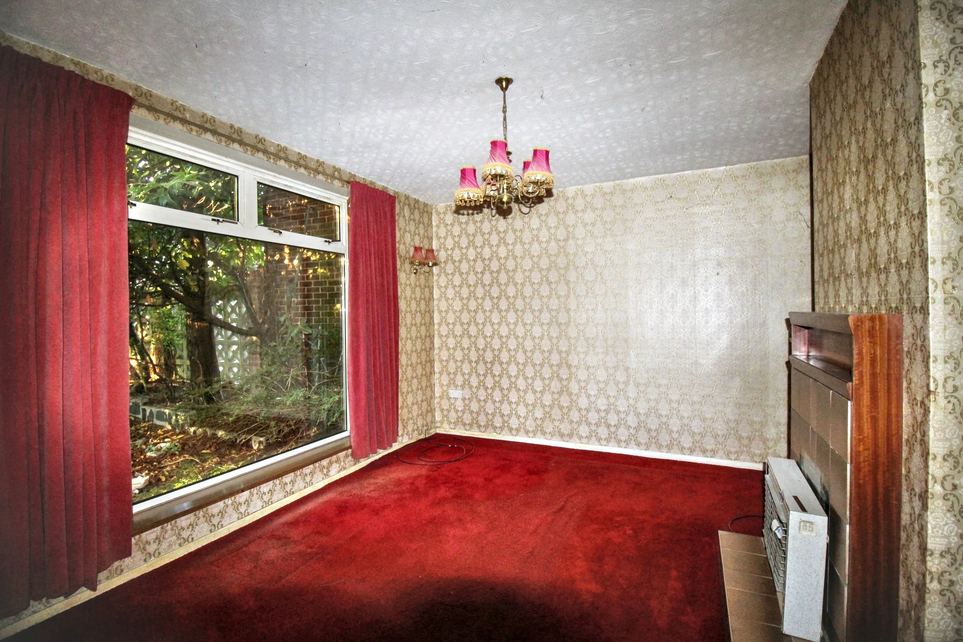 1 Leigh Drive, Romford, Essex, RM3 7YJ