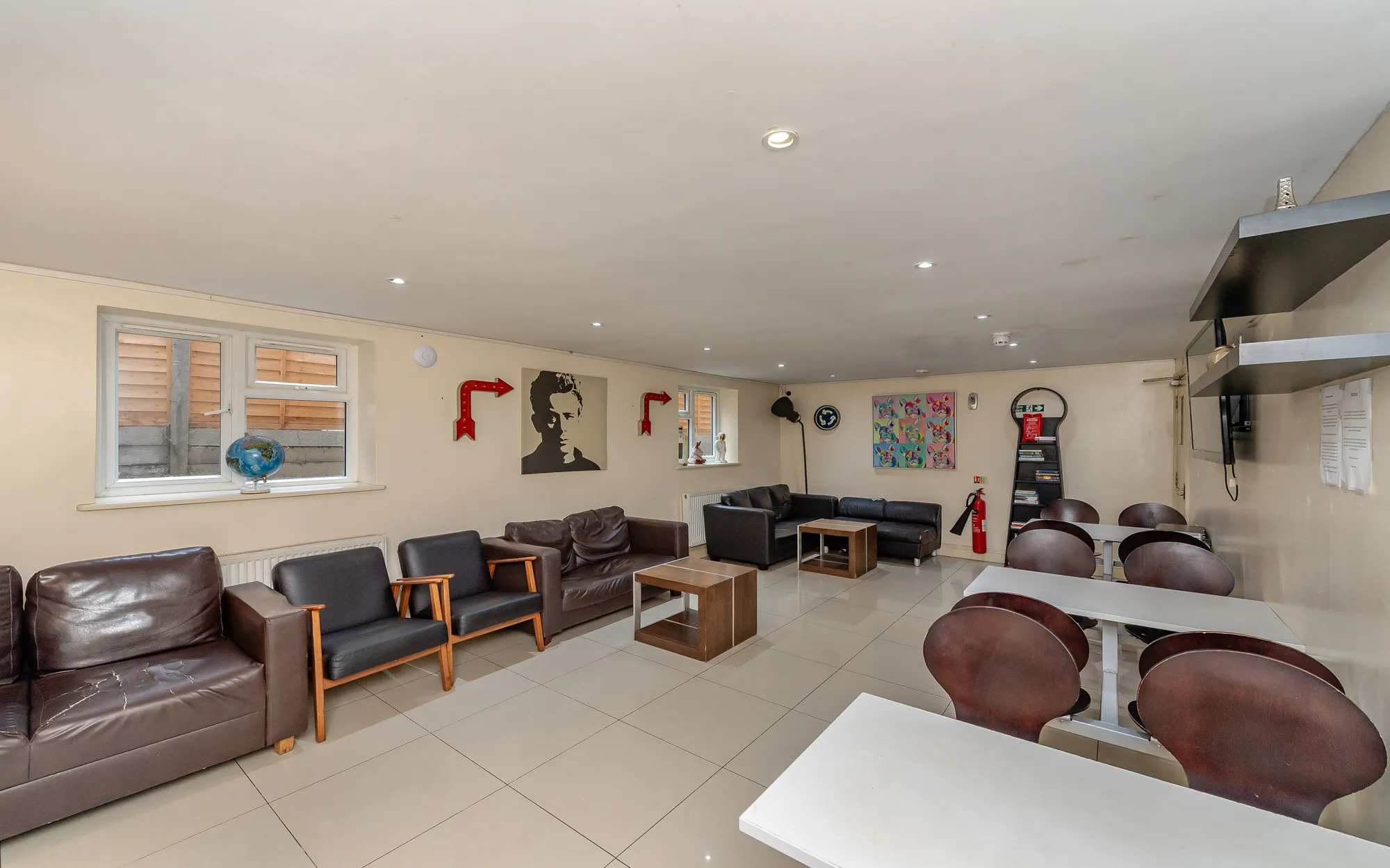 30 Chatsworth Road, Kilburn, London, NW2 4BS