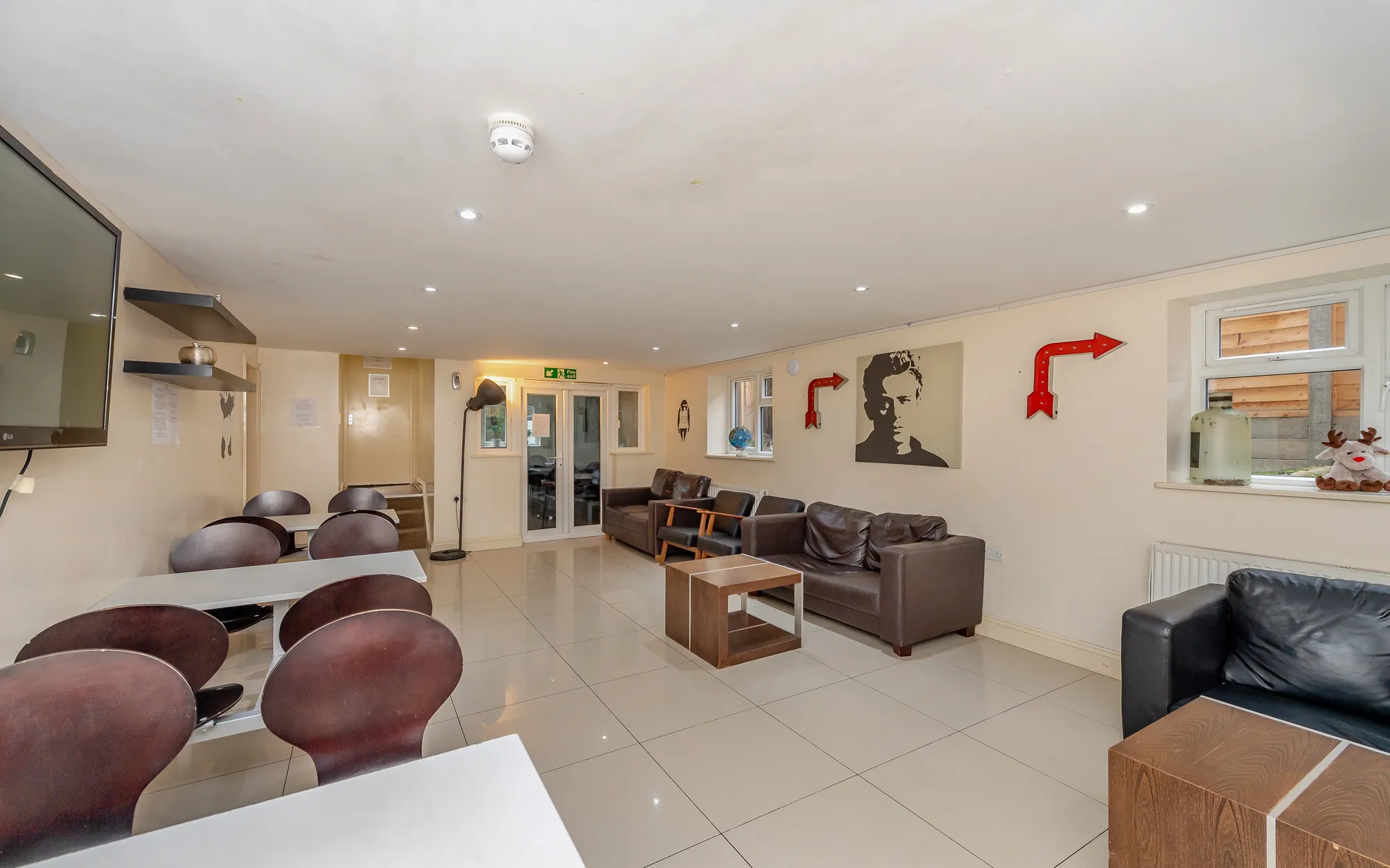 30 Chatsworth Road, Kilburn, London, NW2 4BS