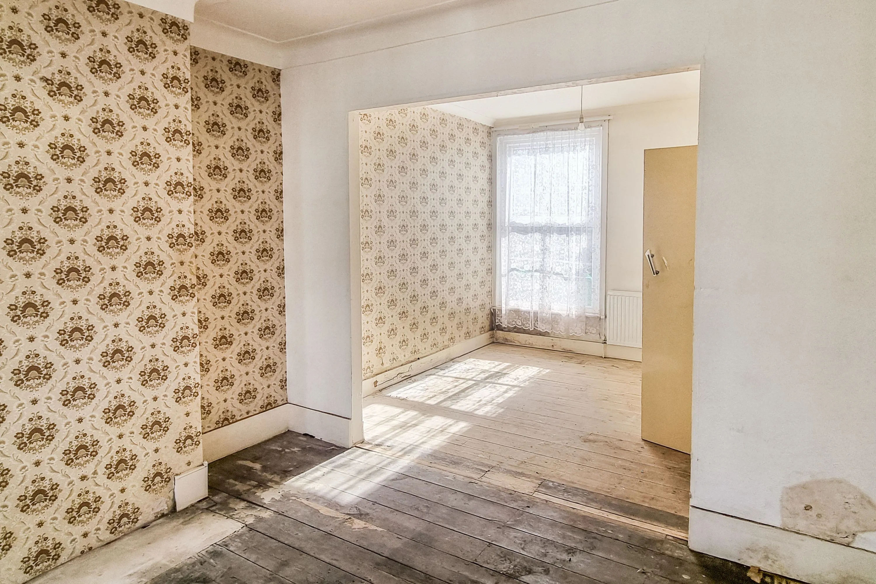 42 Greville Road, Walthamstow, London, E17 9HG