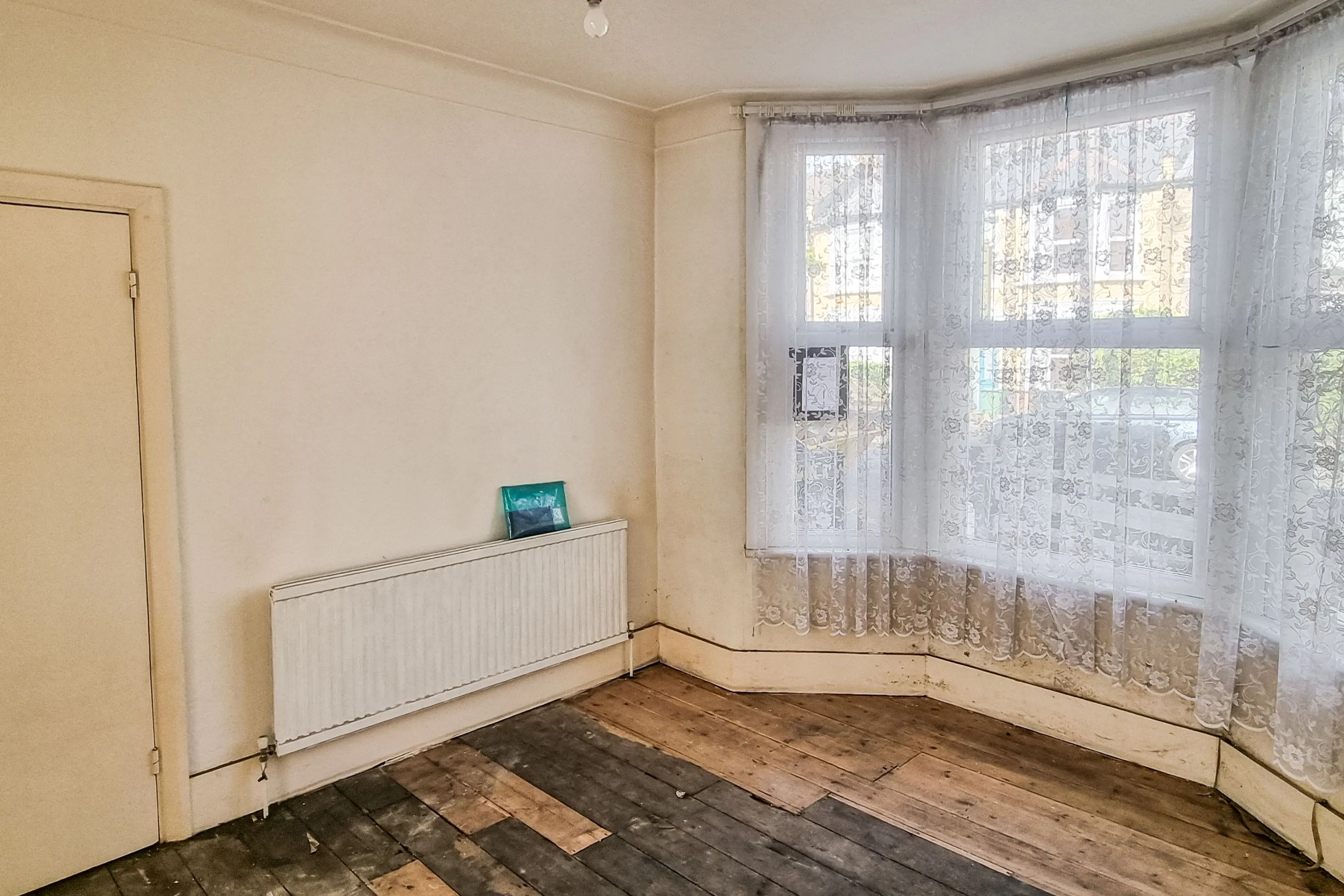 42 Greville Road, Walthamstow, London, E17 9HG