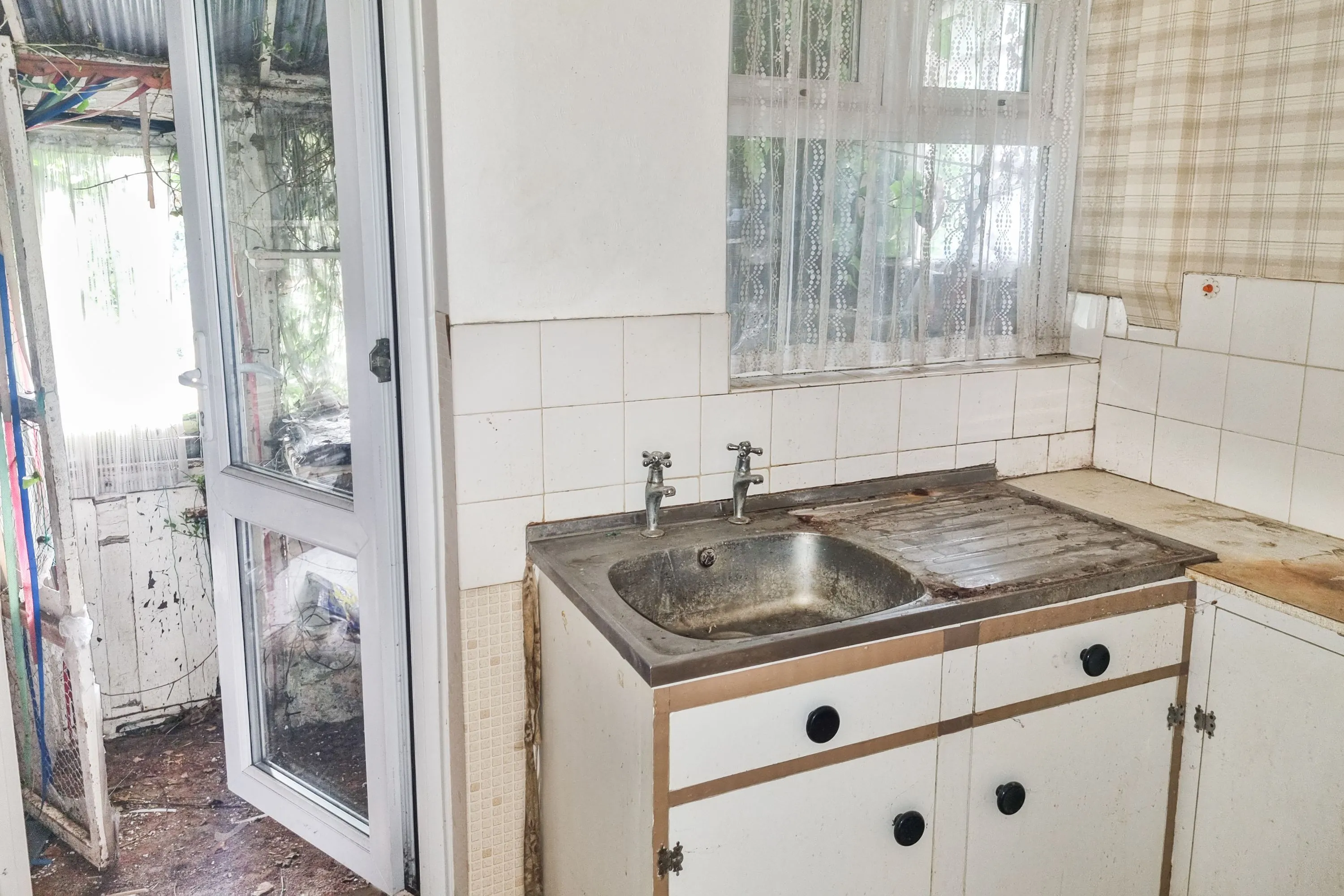 42 Greville Road, Walthamstow, London, E17 9HG