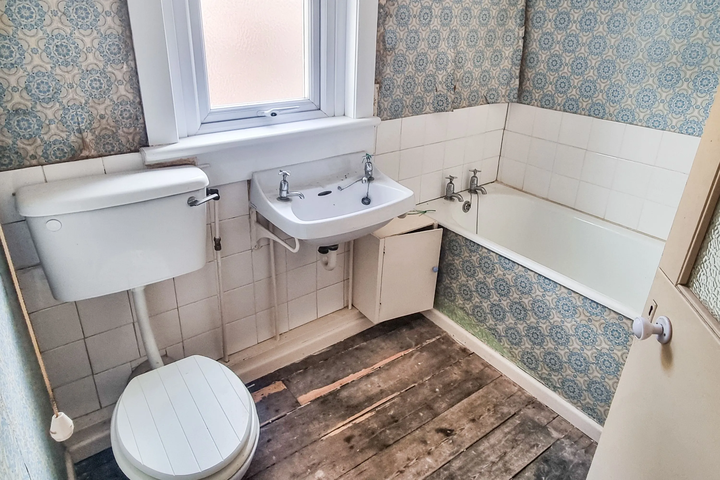 42 Greville Road, Walthamstow, London, E17 9HG