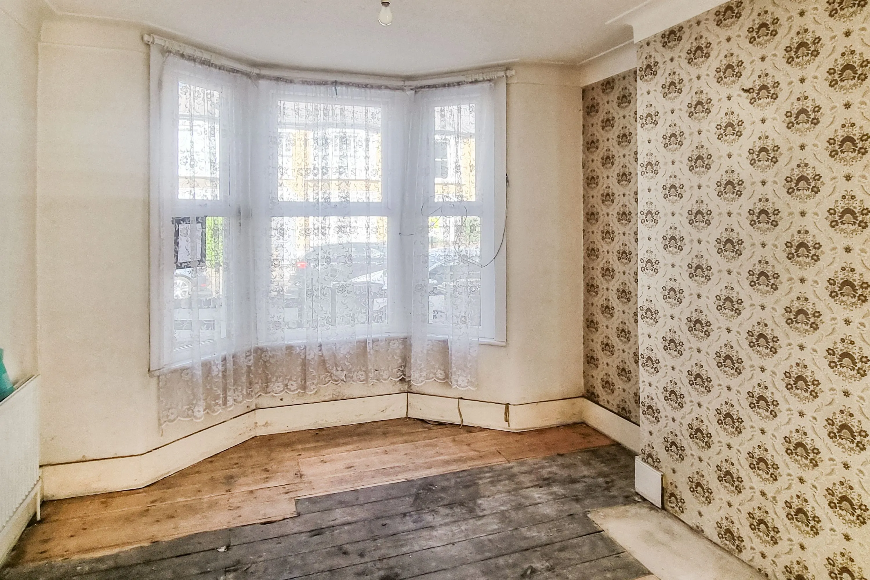 42 Greville Road, Walthamstow, London, E17 9HG