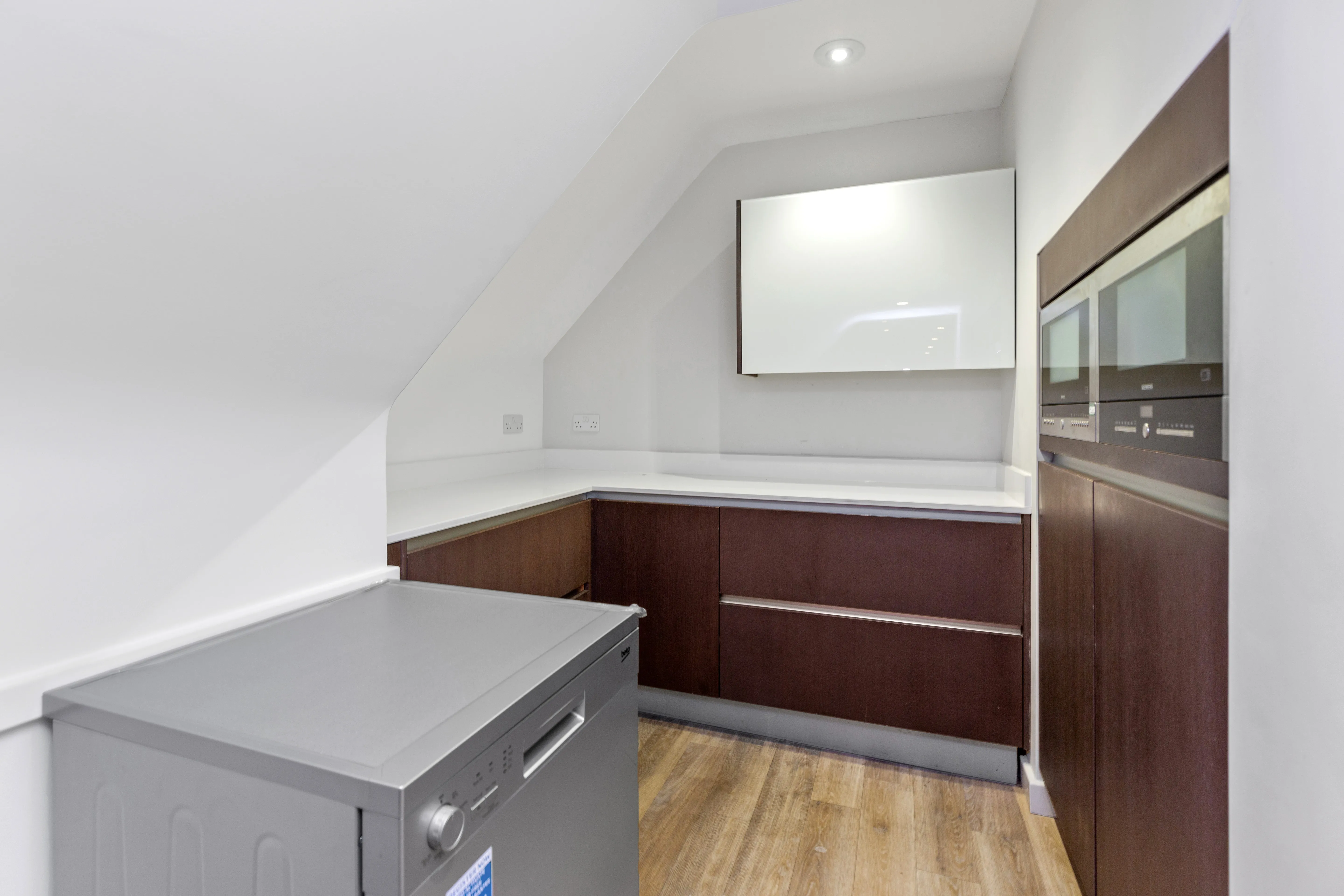 76 Crown Road, Twickenham, TW1 3EU