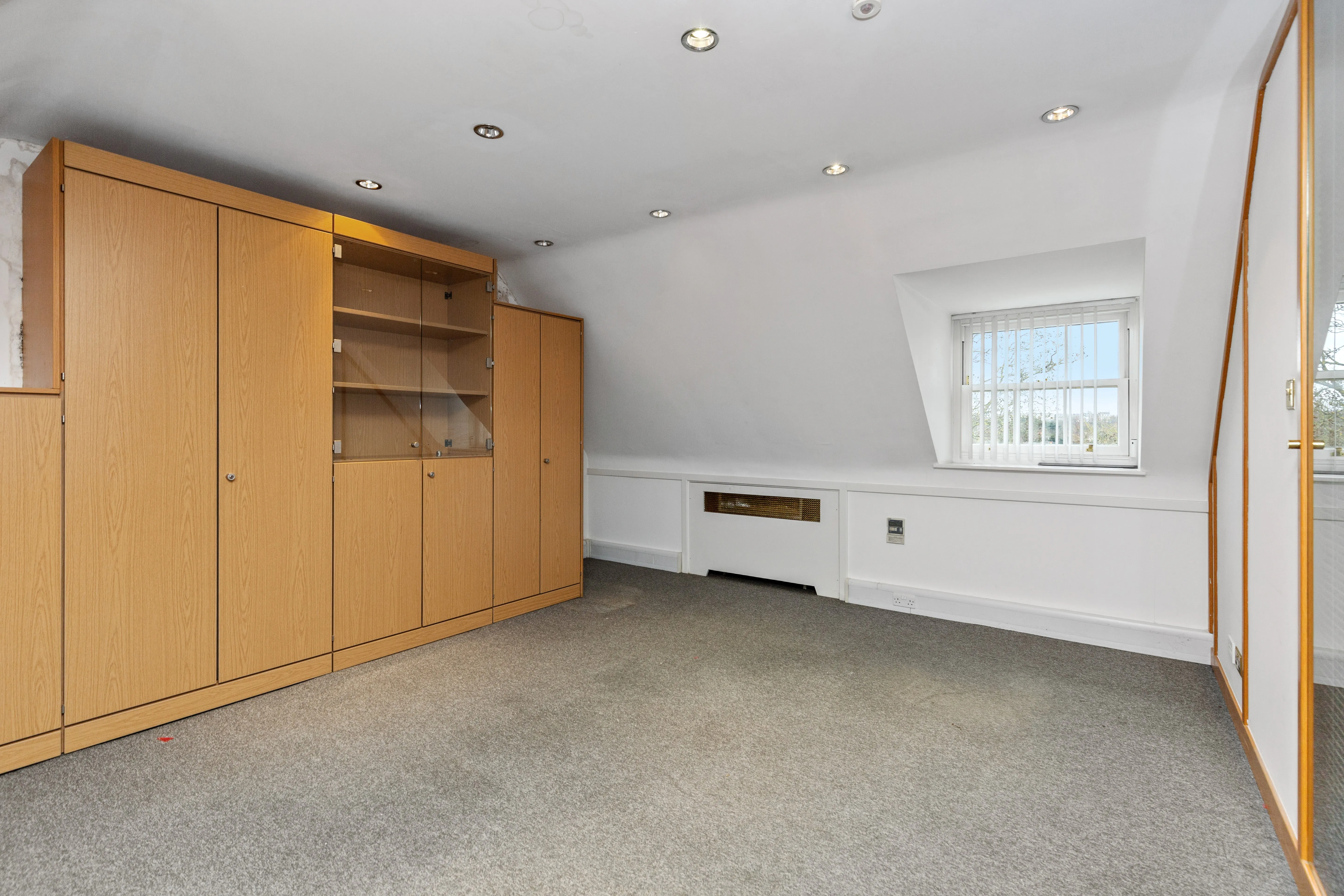 76 Crown Road, Twickenham, TW1 3EU