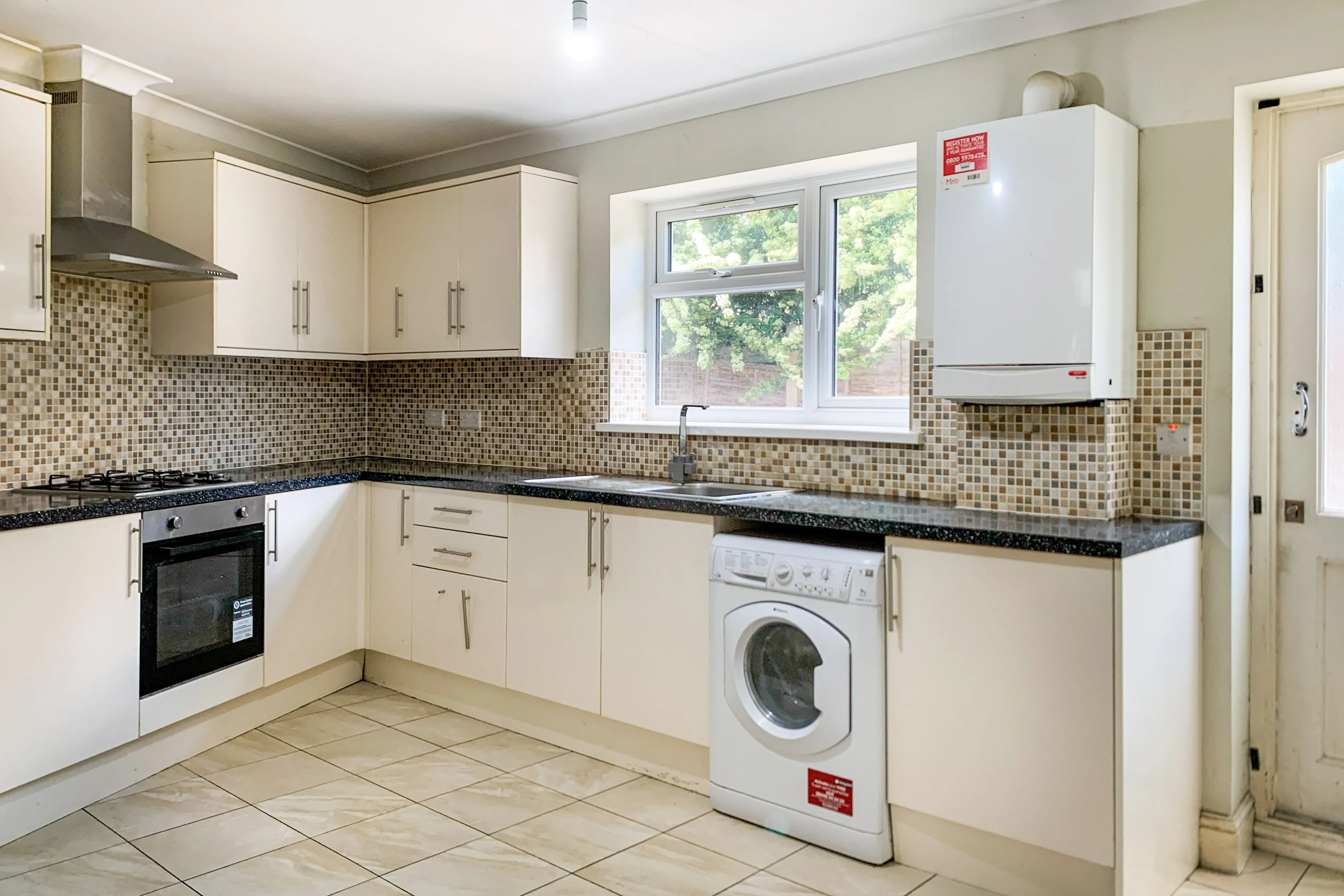 105 Coopers Lane, Leyton, London E10 5DG