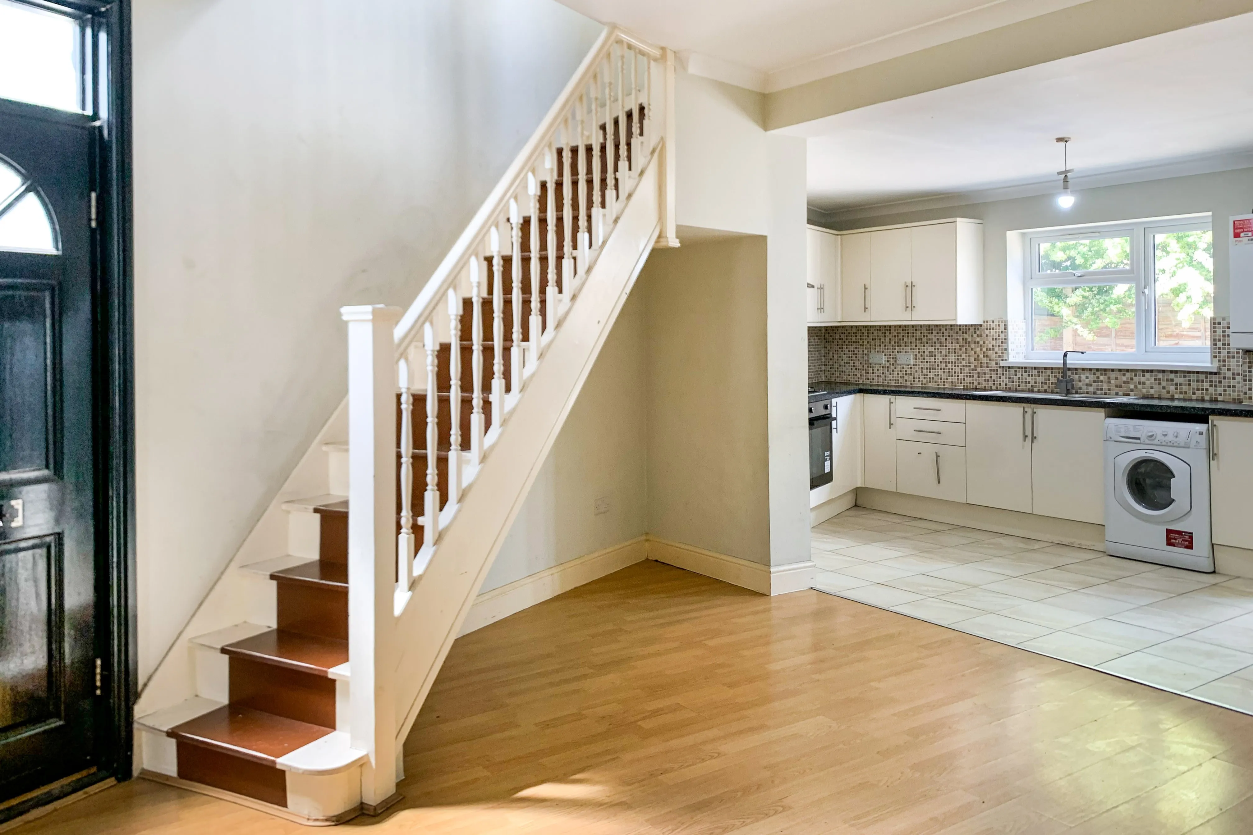 105 Coopers Lane, Leyton, London E10 5DG