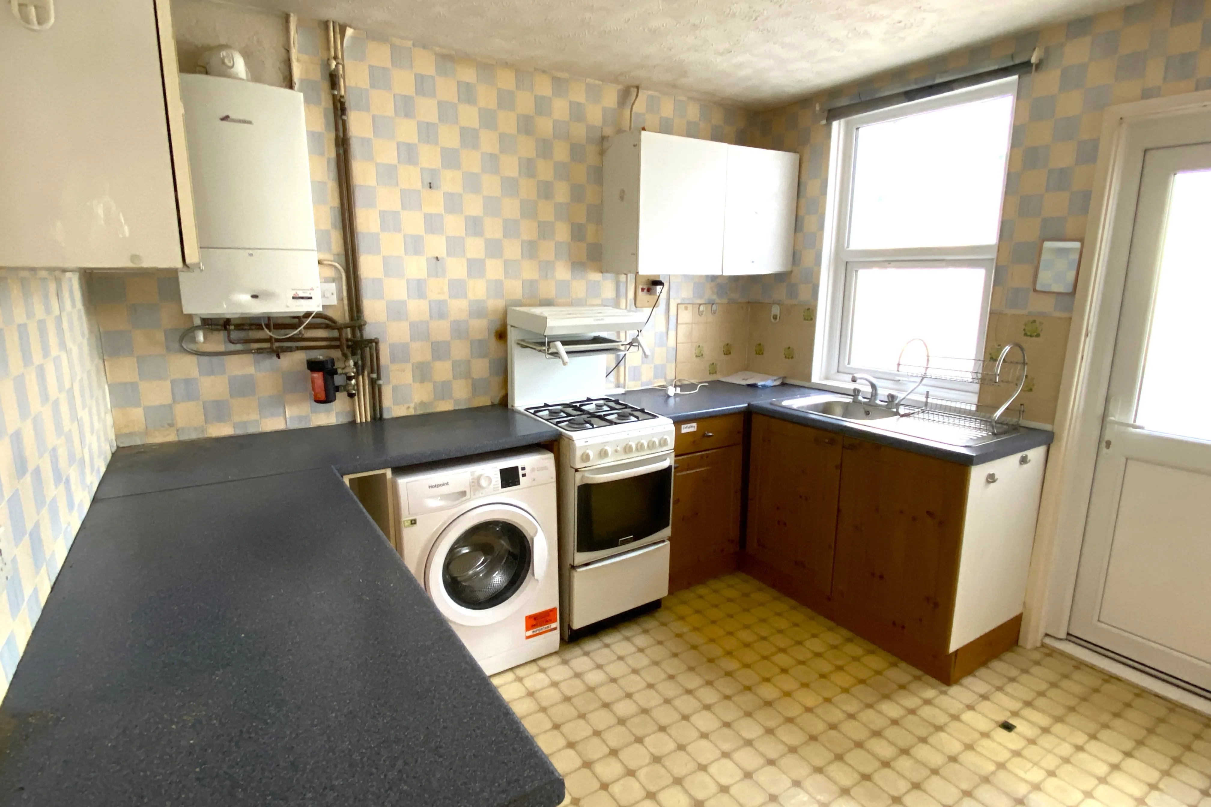 17 Haselbury Road, Totton, Southampton, SO40 3DR