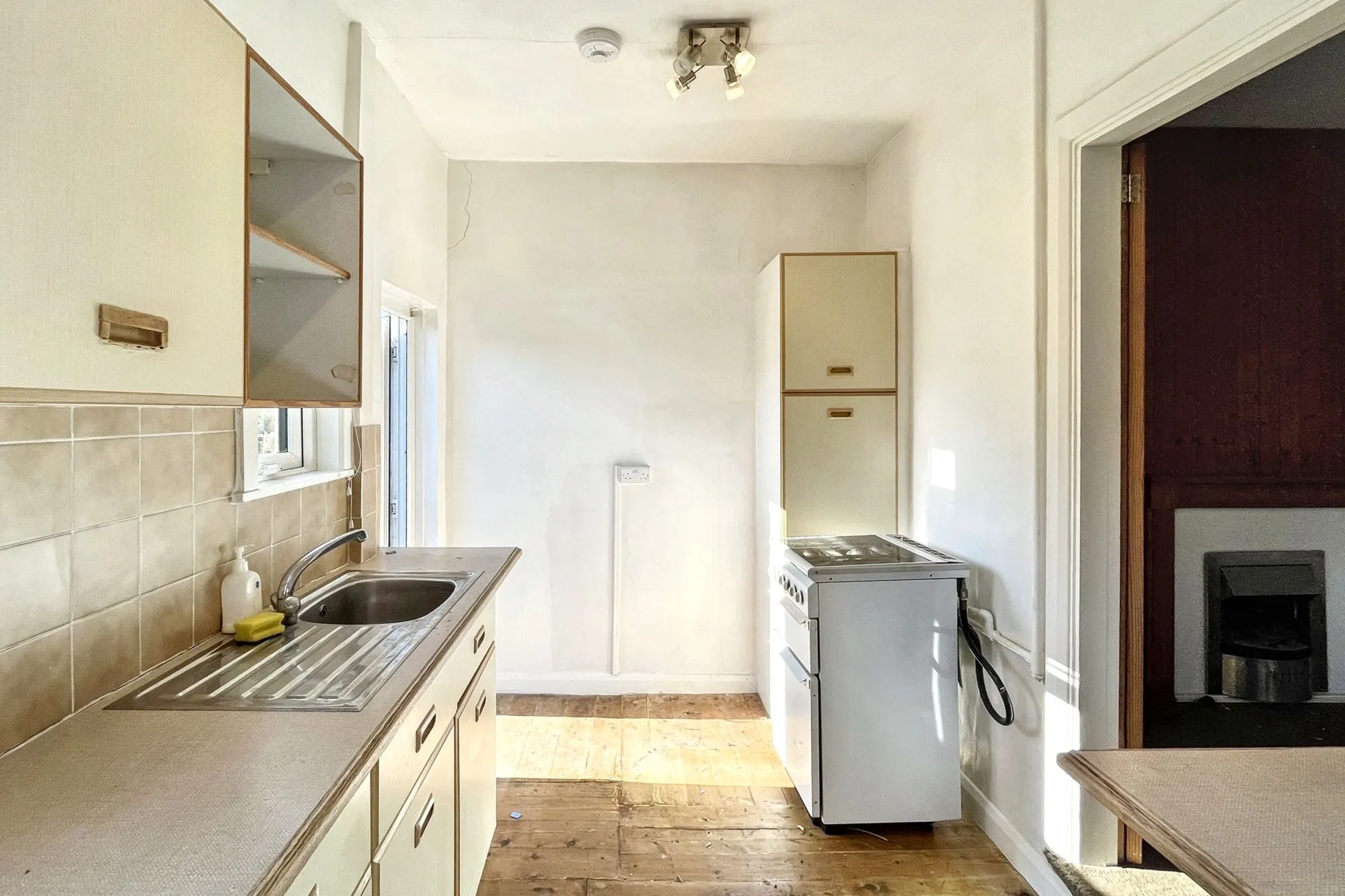 32a Hotham Road, Wimbledon, London SW19 1BS