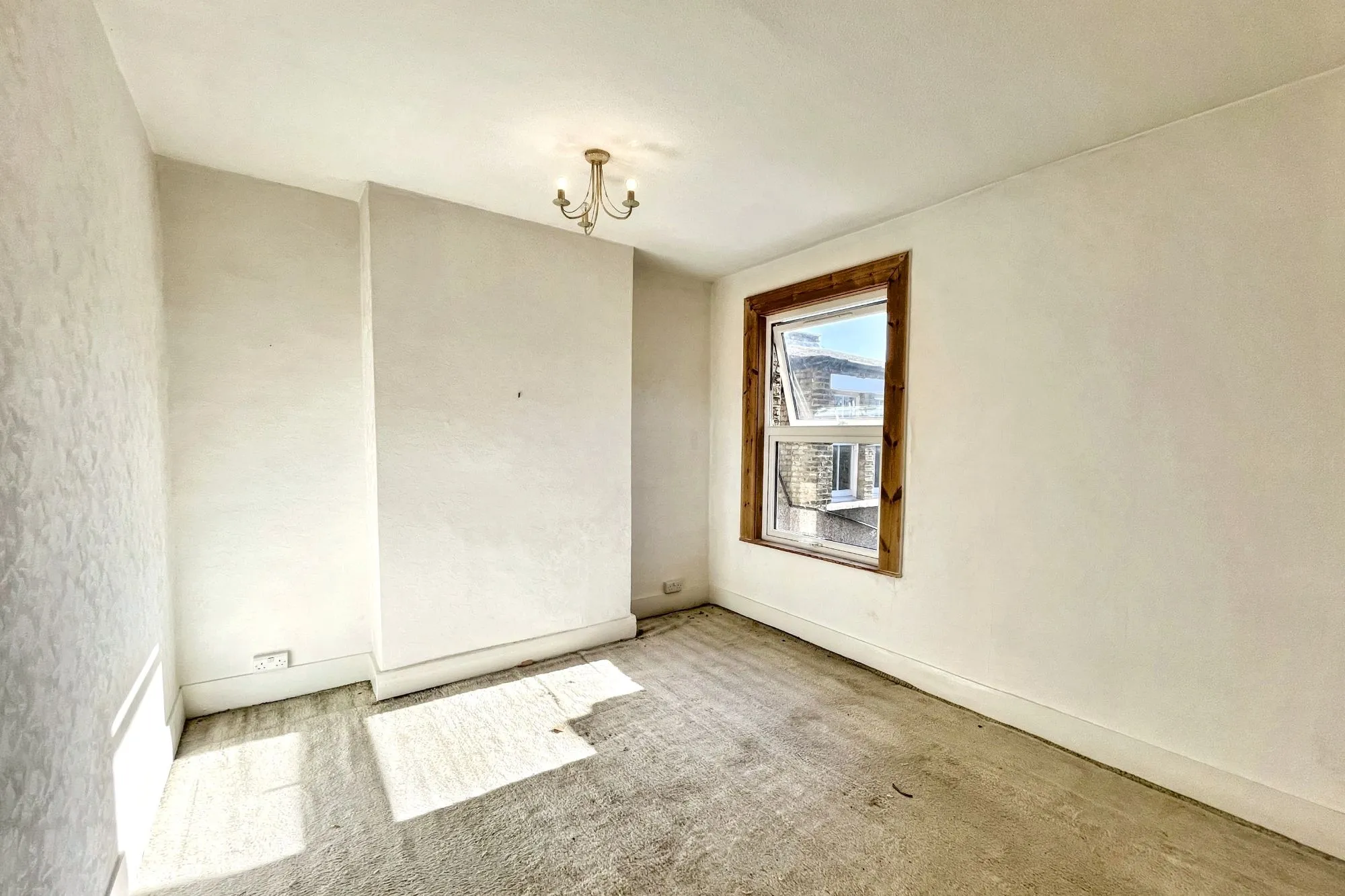 32a Hotham Road, Wimbledon, London SW19 1BS