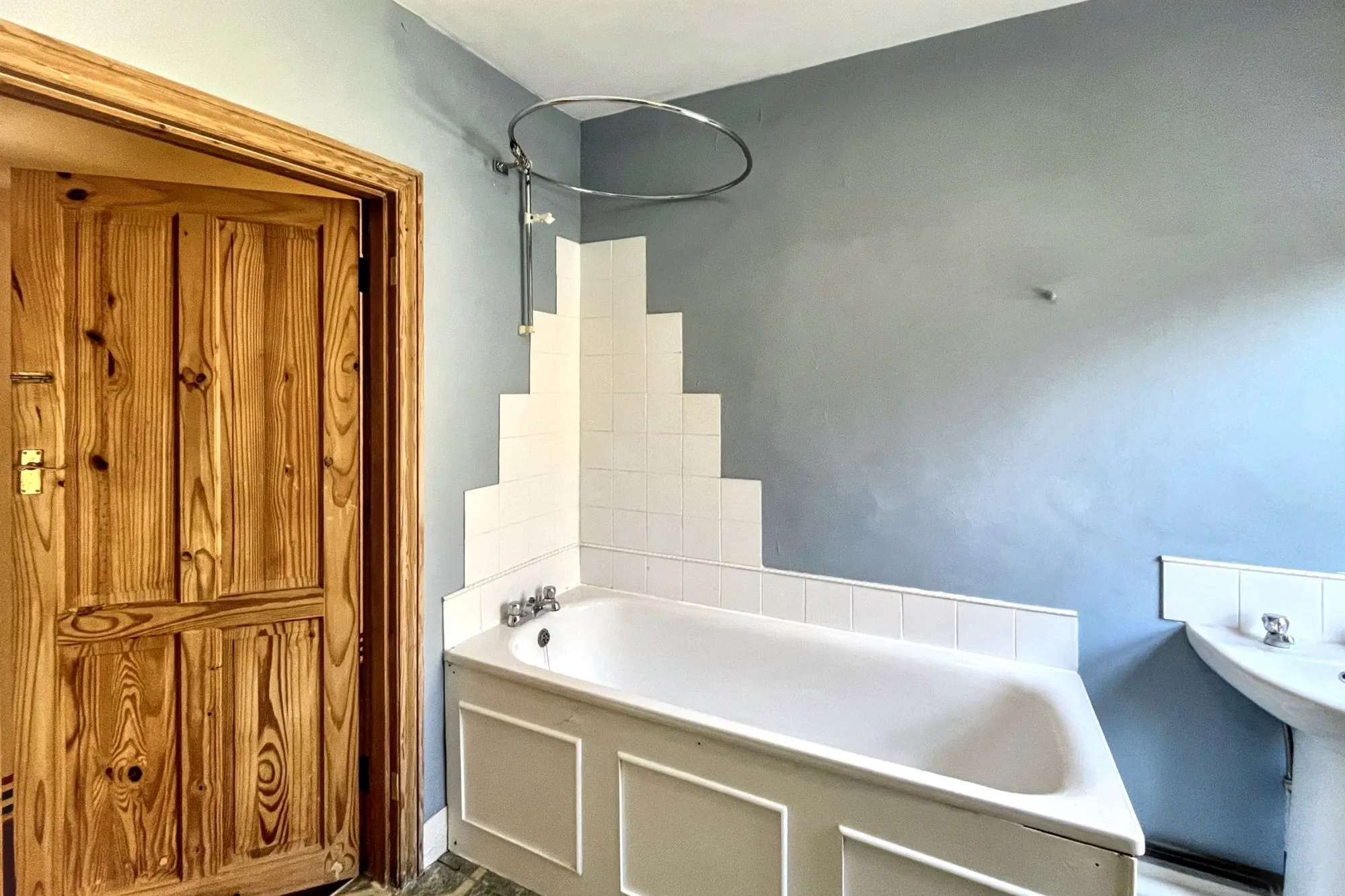 32a Hotham Road, Wimbledon, London SW19 1BS