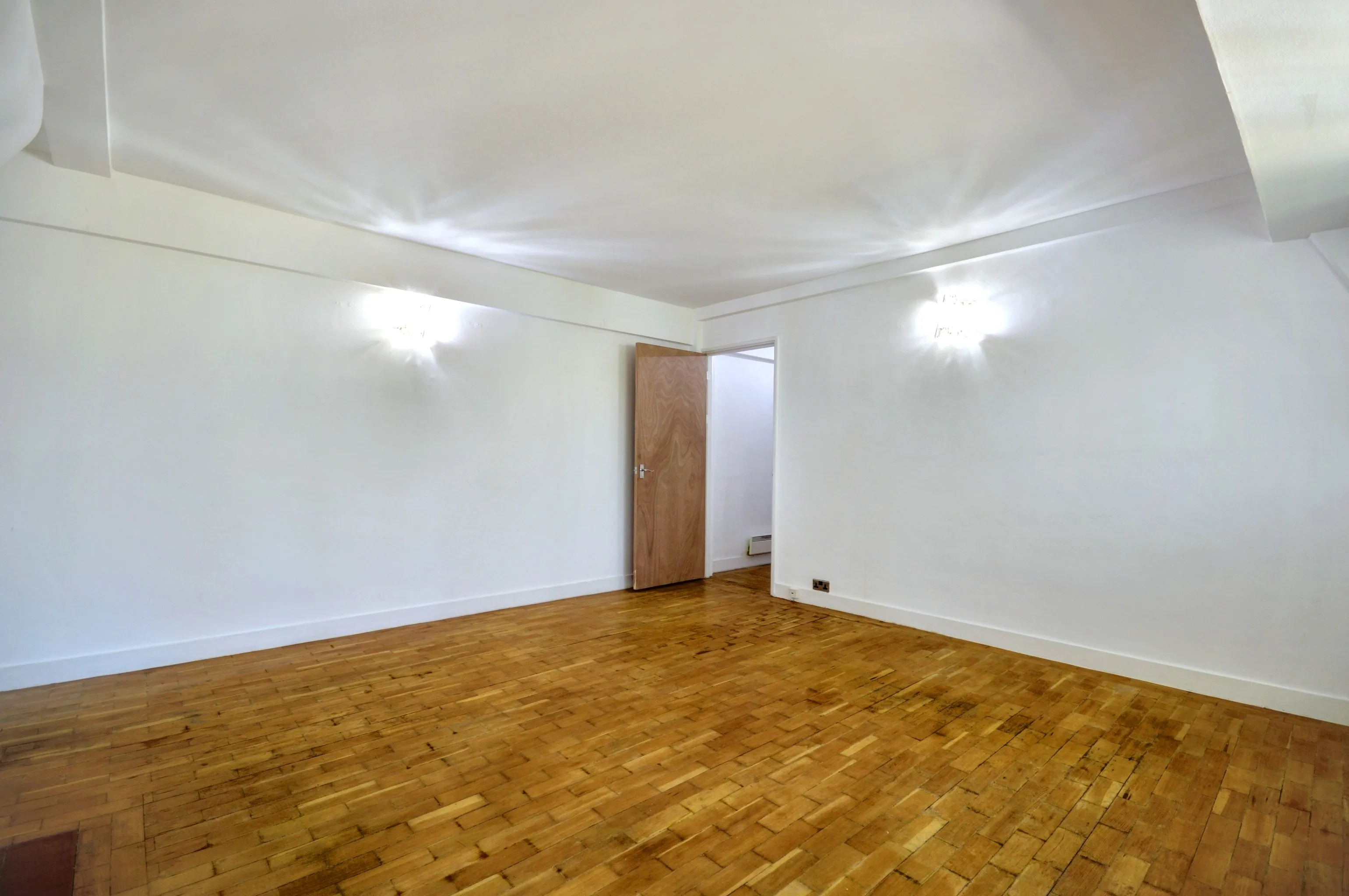 36 Mulberry Close, Beaufort Street, London, SW3 5AB