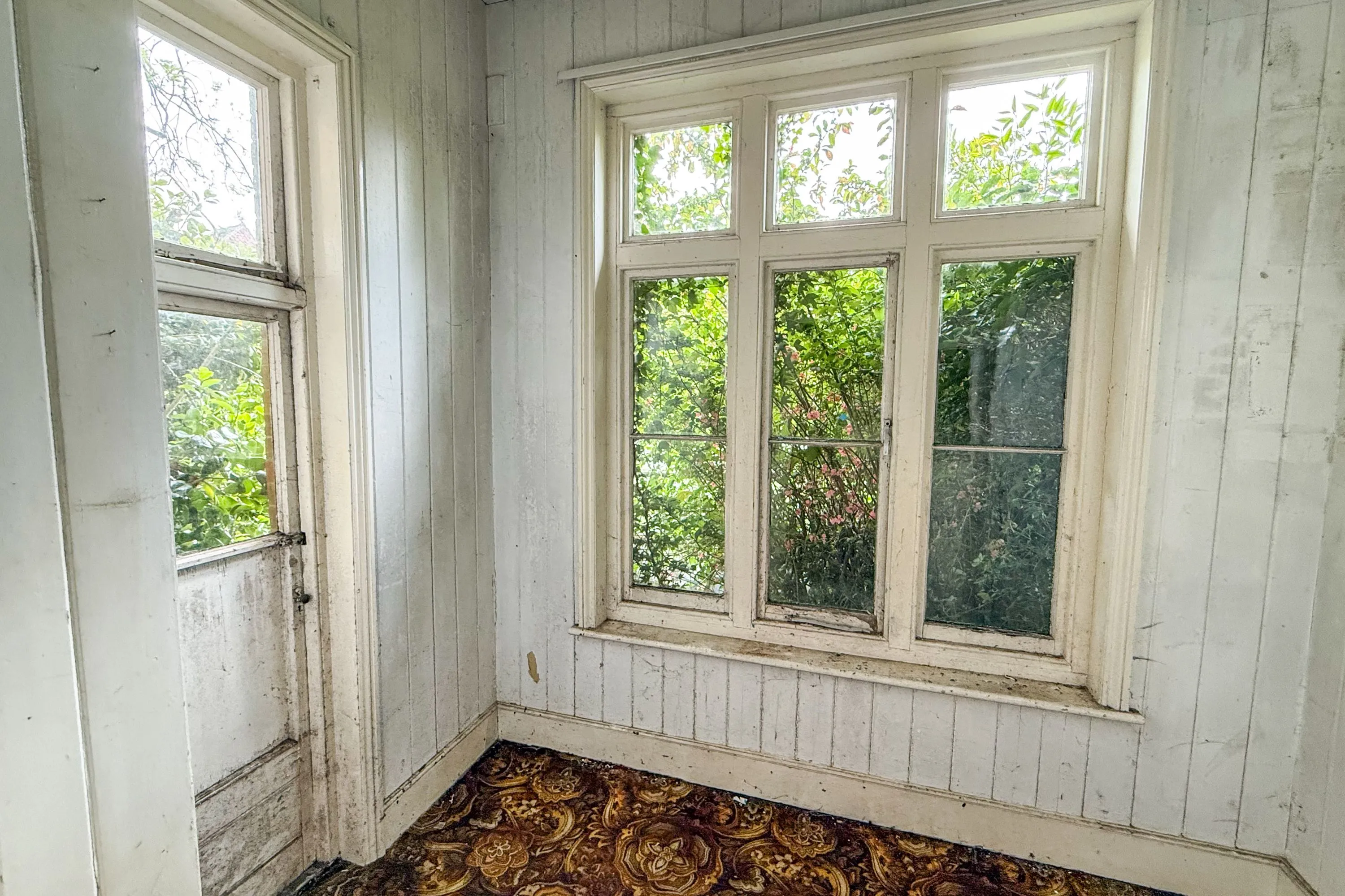 Lower Flat 3, Silwood Place, St Johns Road, Crowborough, TN6 1RW