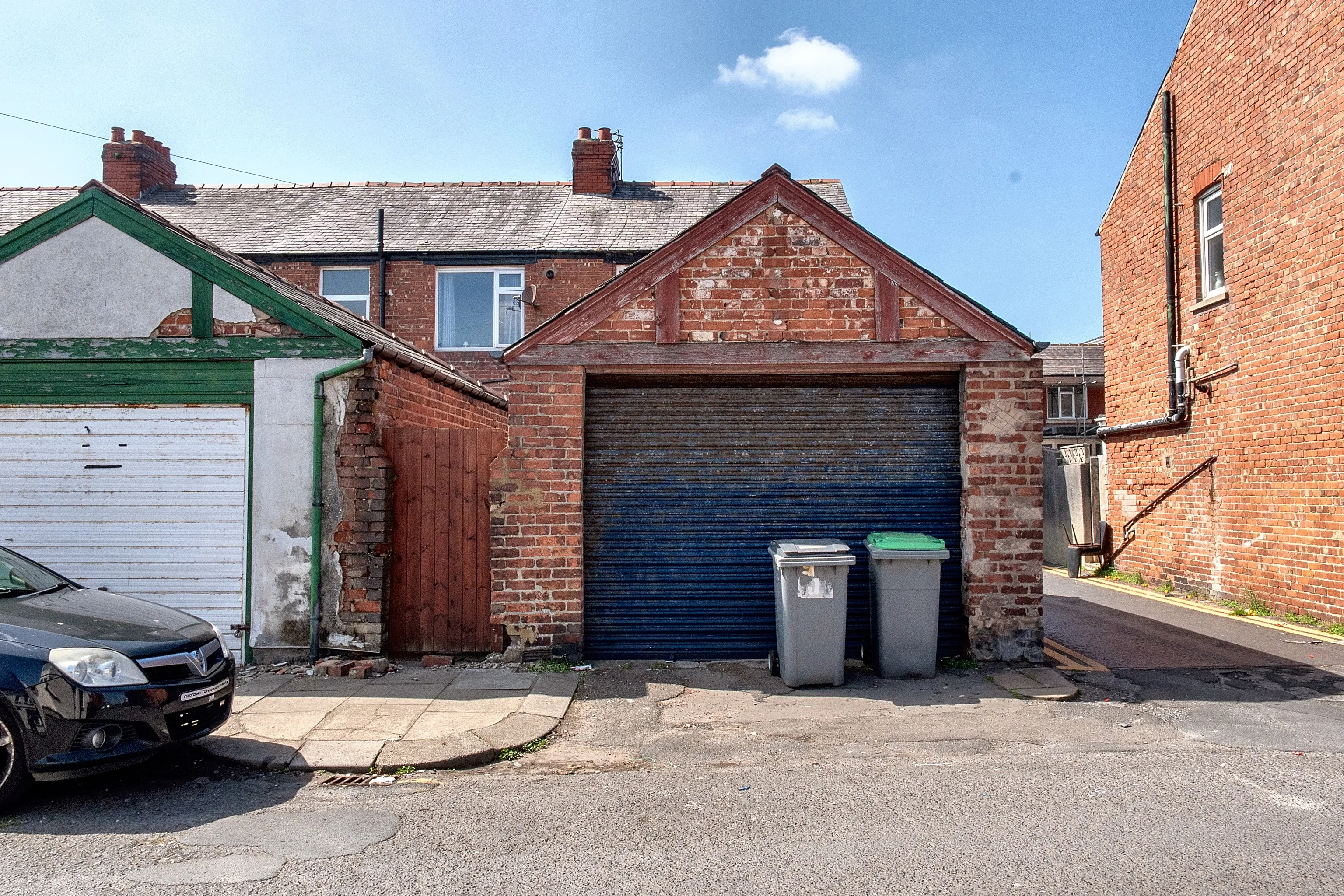 5 Orchard Avenue, Blackpool, FY4 2NX