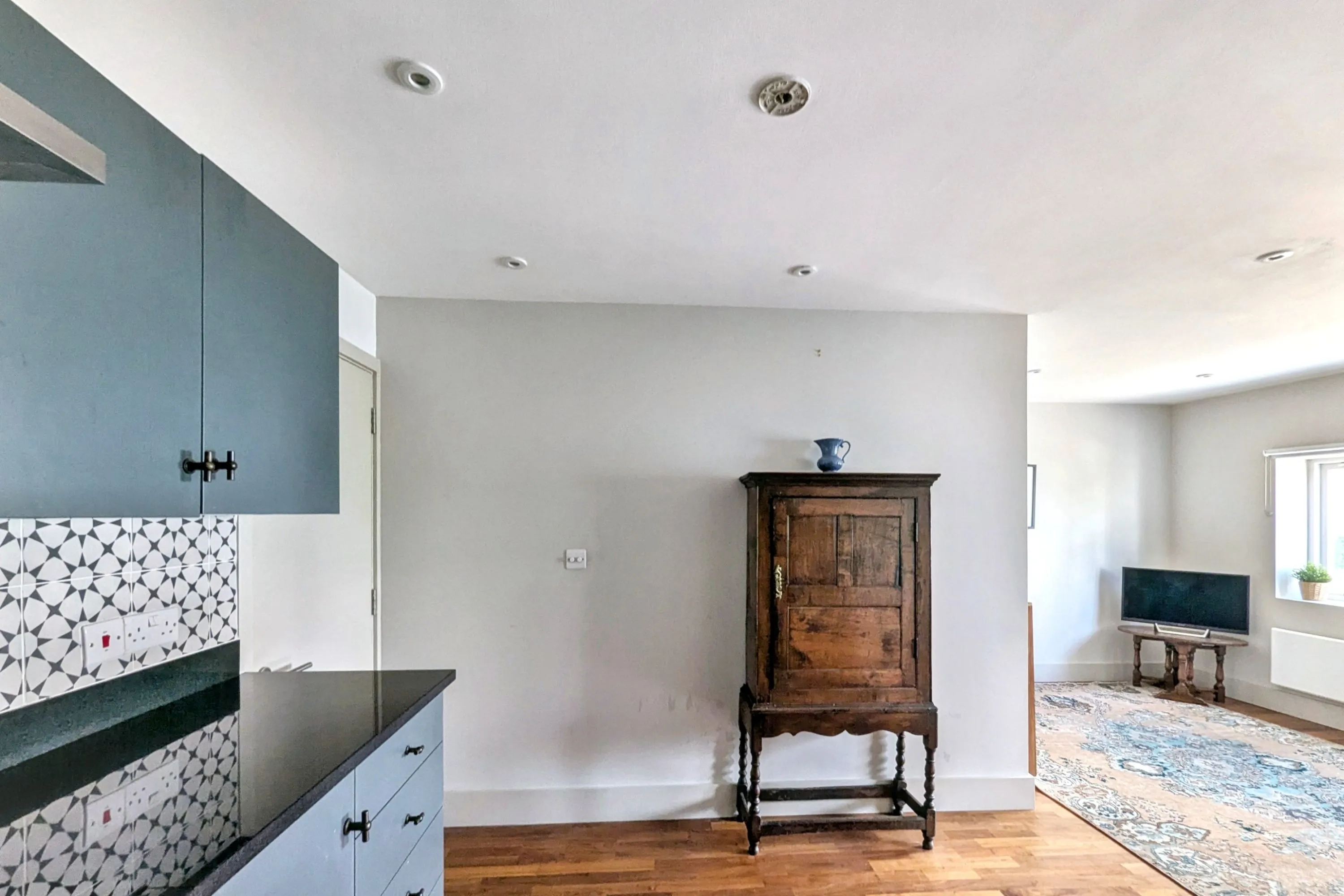 First Floor Flat, 5 Clayland's Place, London, SW8 1NL