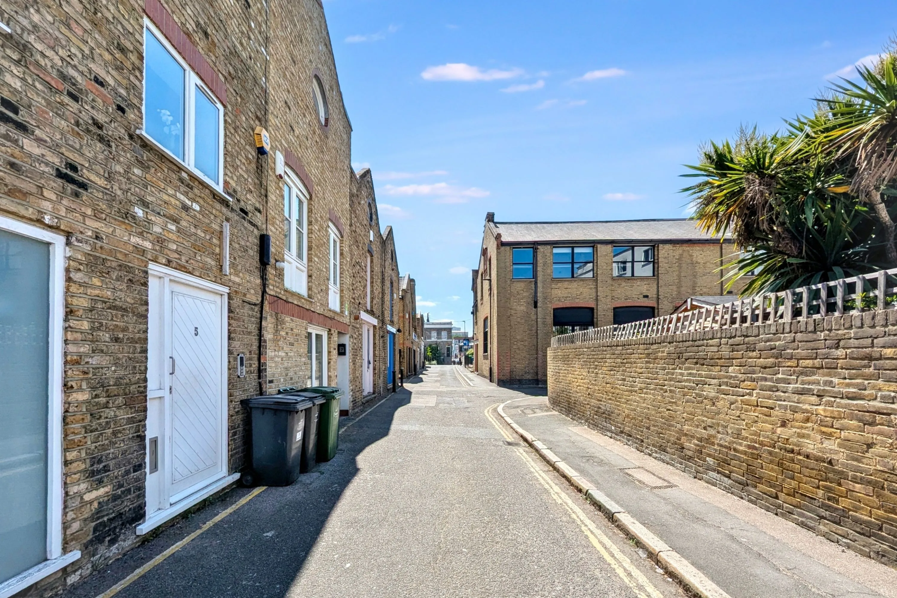 First Floor Flat, 5 Clayland's Place, London, SW8 1NL