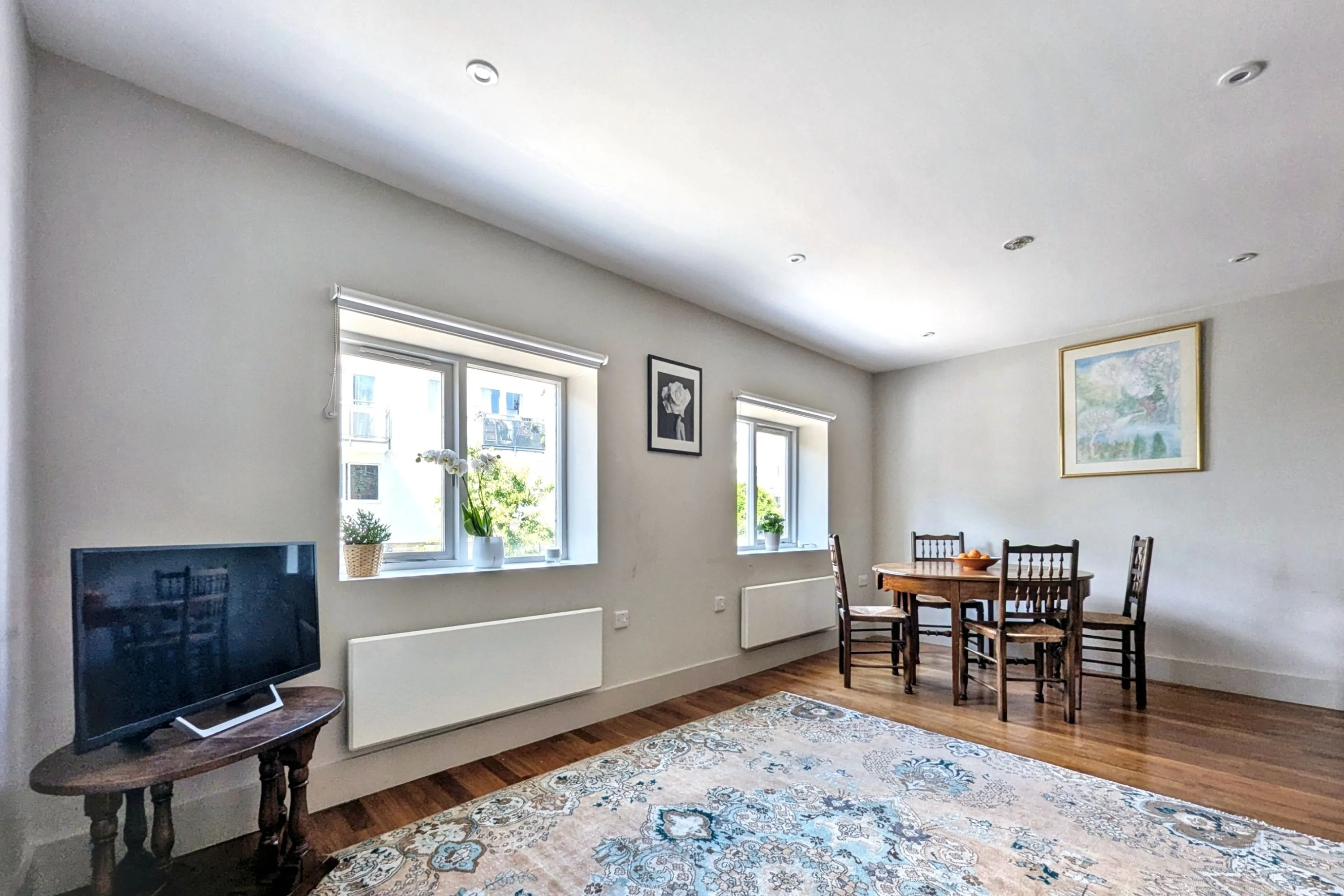 First Floor Flat, 5 Clayland's Place, London, SW8 1NL