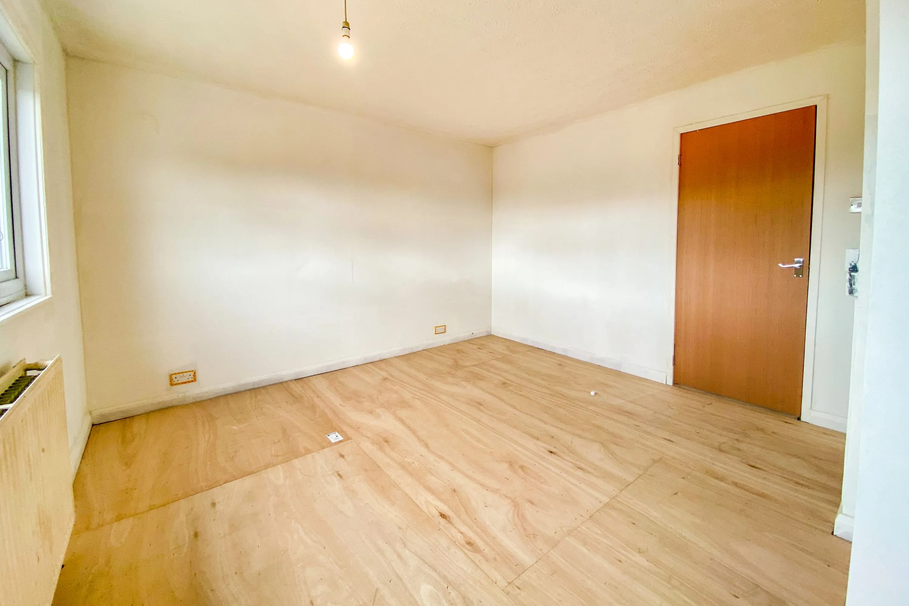 18 Queens Road, Royal Wootton Bassett, Swindon, Wiltshire, SN4 8AW