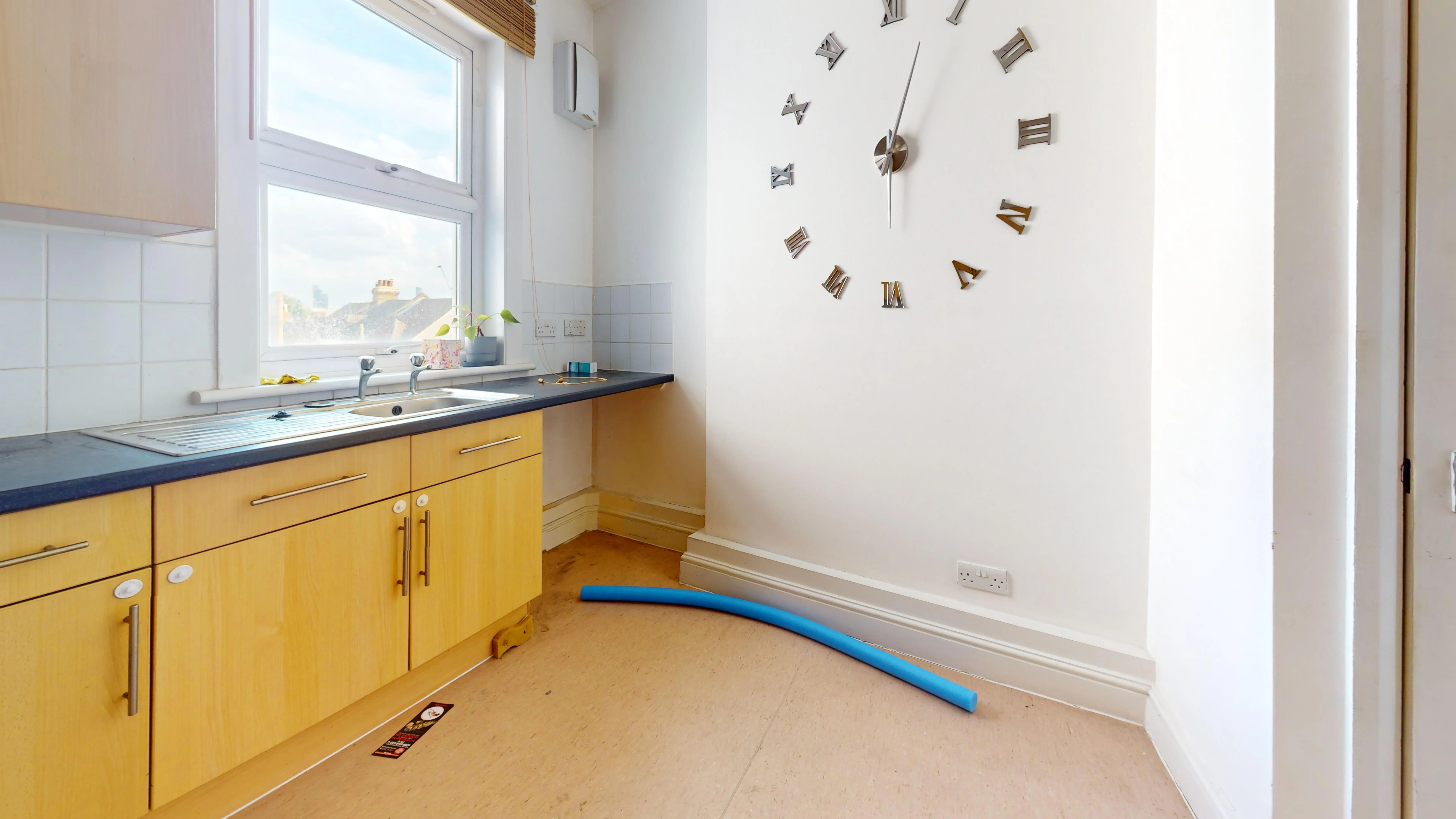 Flat B, 14 St Pauls Road, Thornton Heath, CR7 8NB