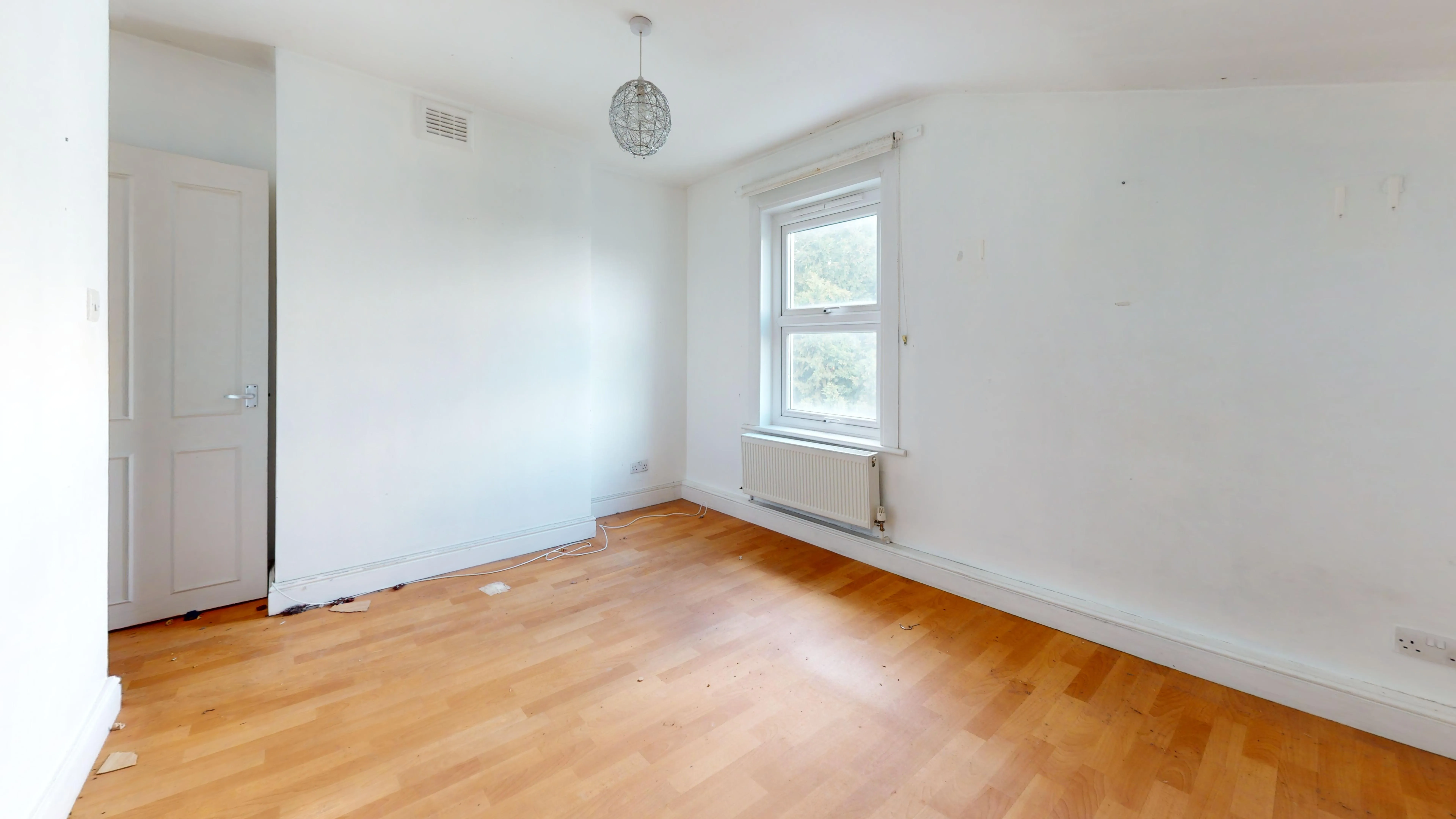 Flat B, 14 St Pauls Road, Thornton Heath, CR7 8NB