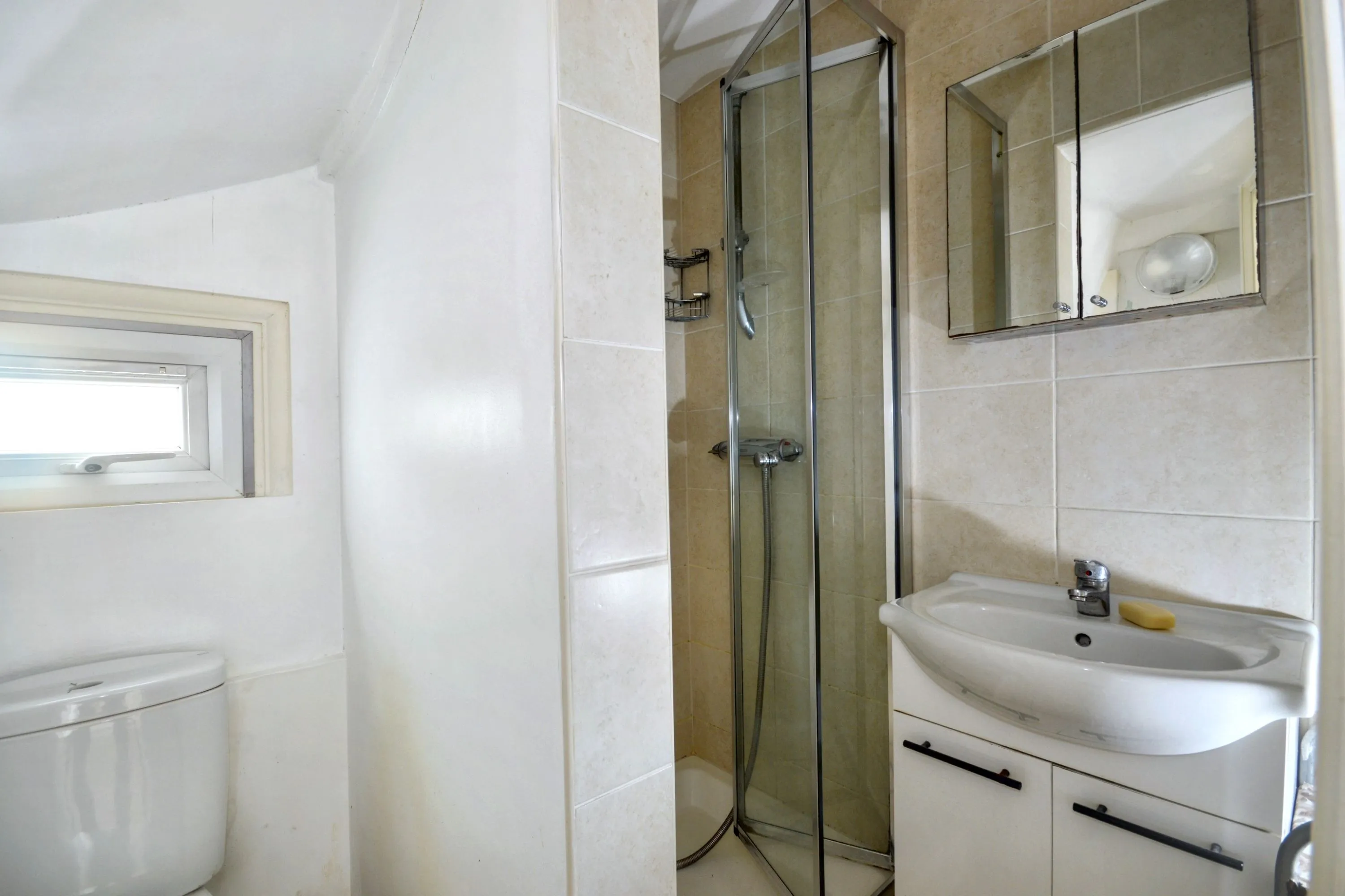 63 Hendon Way, Cricklewood, London, NW2 2LX