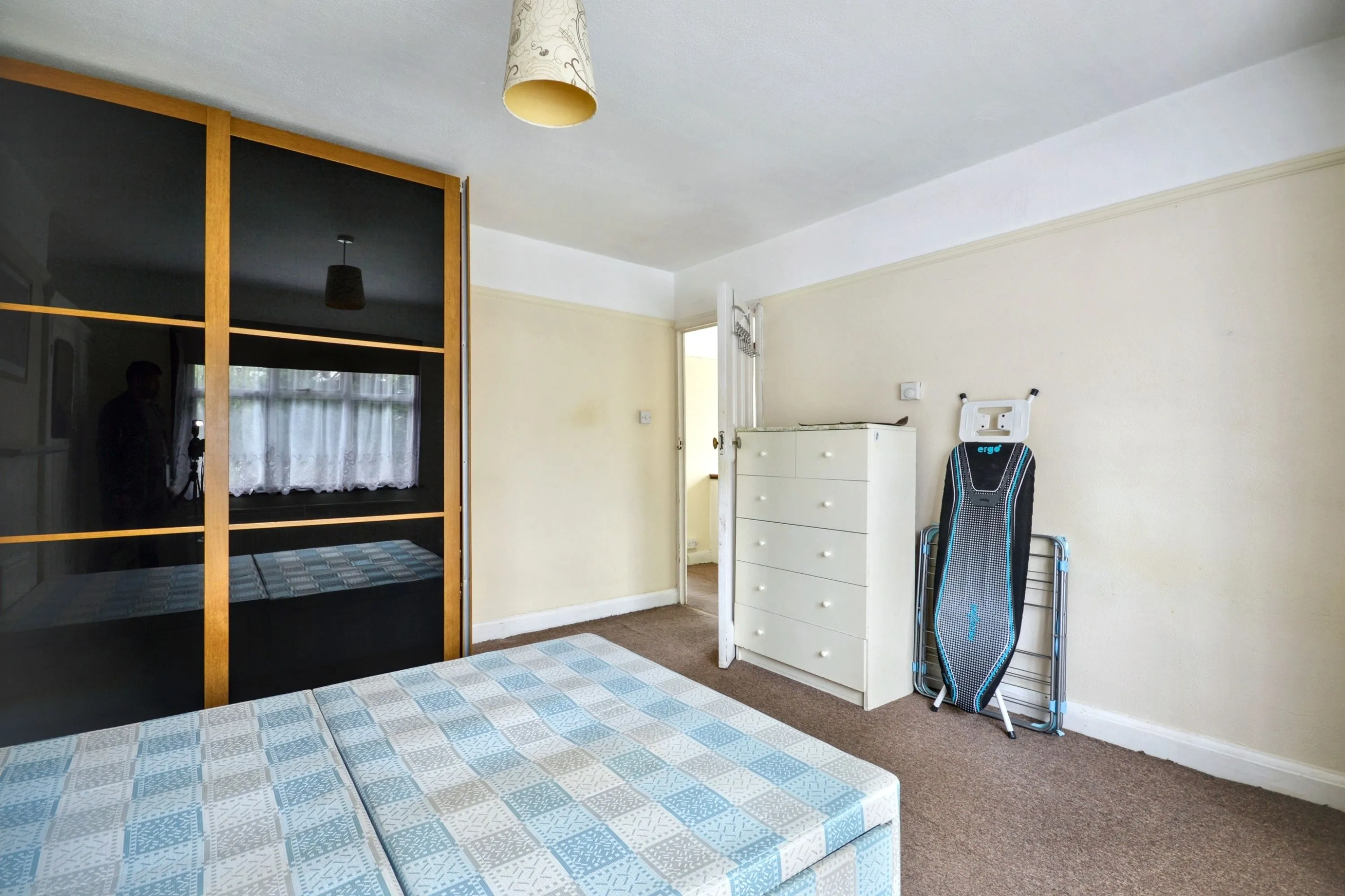 63 Hendon Way, Cricklewood, London, NW2 2LX