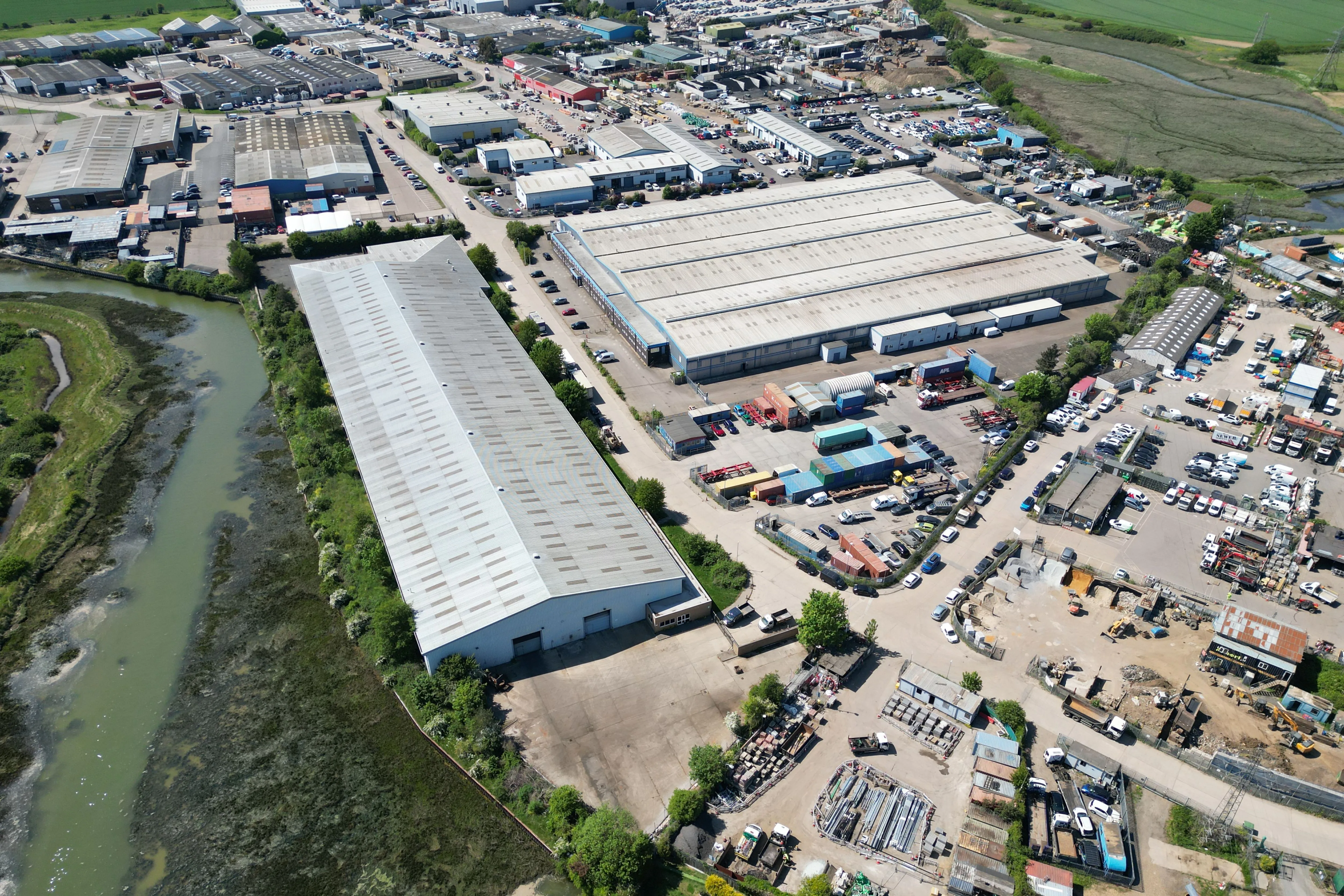 1 & 2 , Rochehall Way, Purdeys Industrial Estate, Rochford, Essex, SS4 1JU
