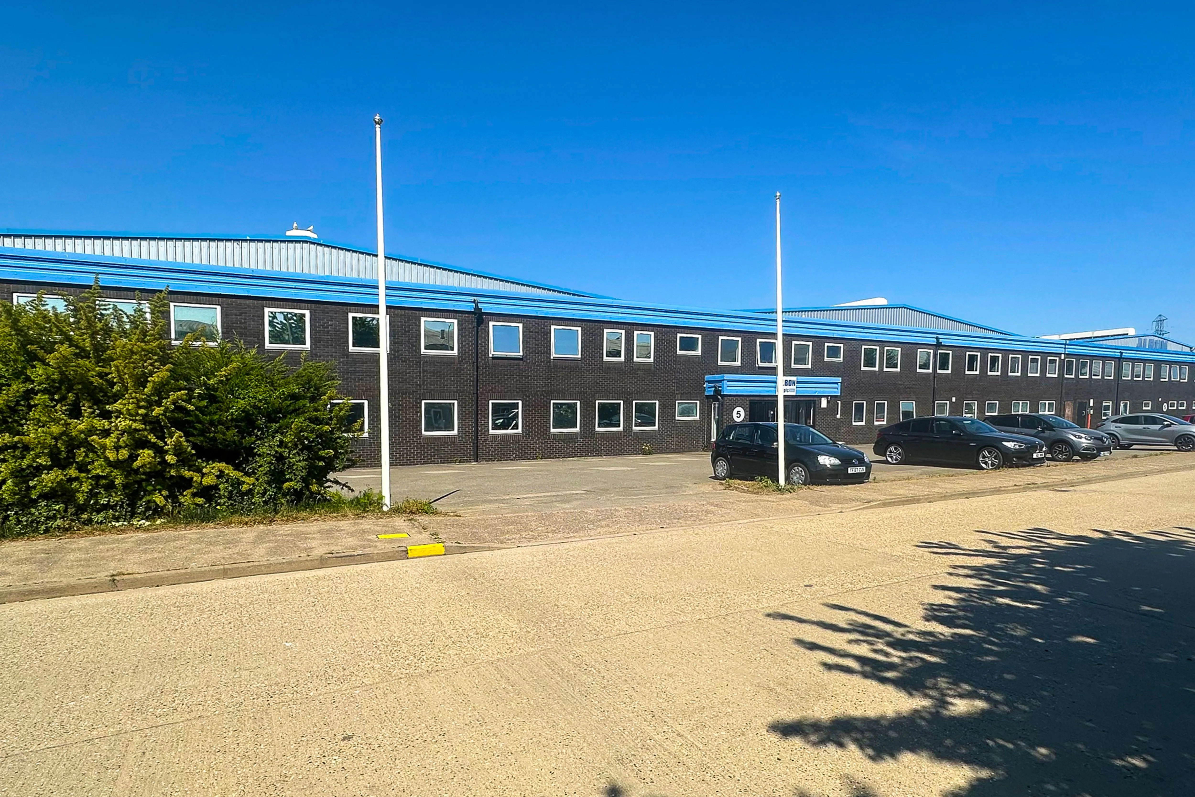 1 & 2 , Rochehall Way, Purdeys Industrial Estate, Rochford, Essex, SS4 1JU