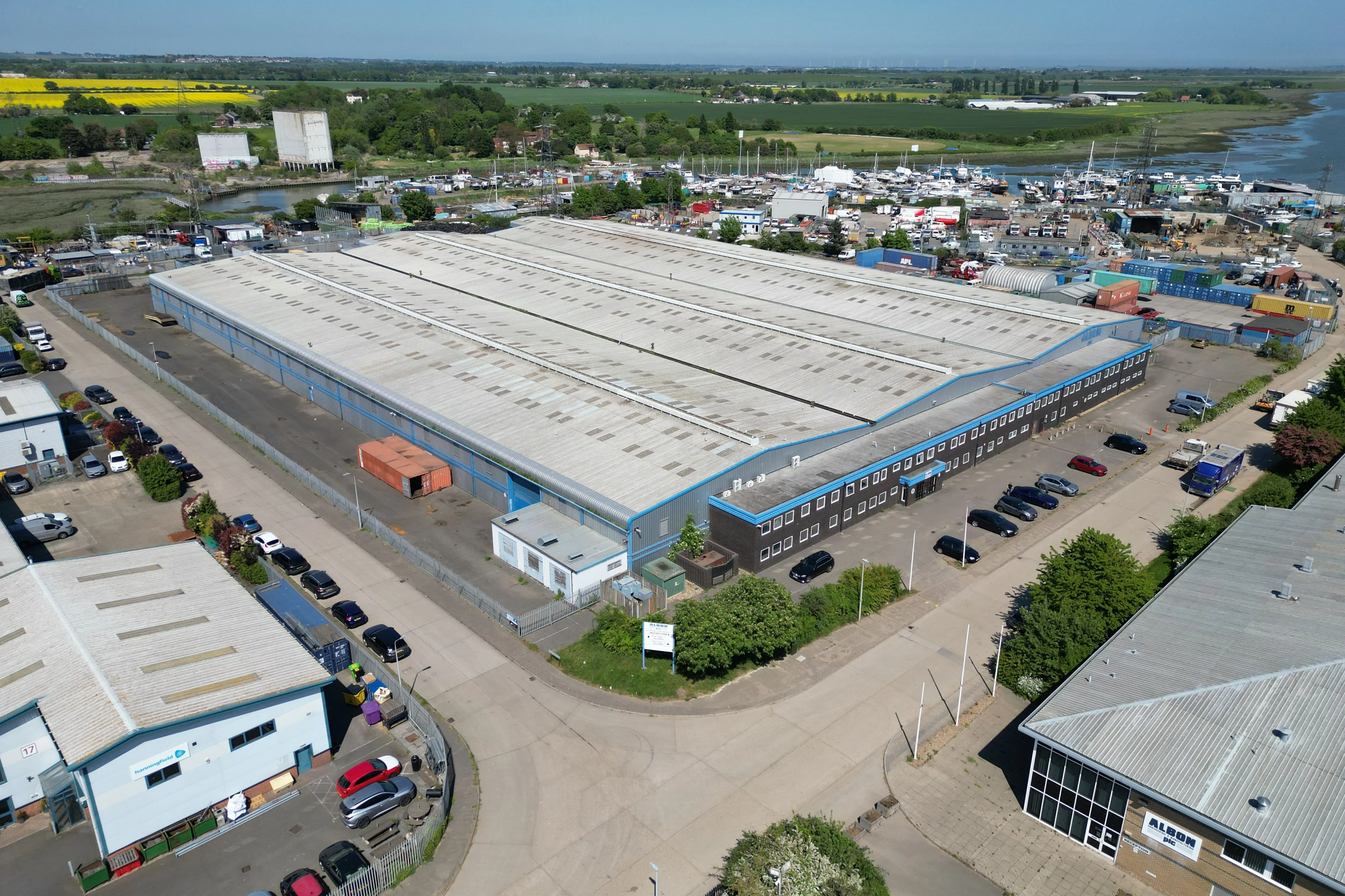 1 & 2 , Rochehall Way, Purdeys Industrial Estate, Rochford, Essex, SS4 1JU