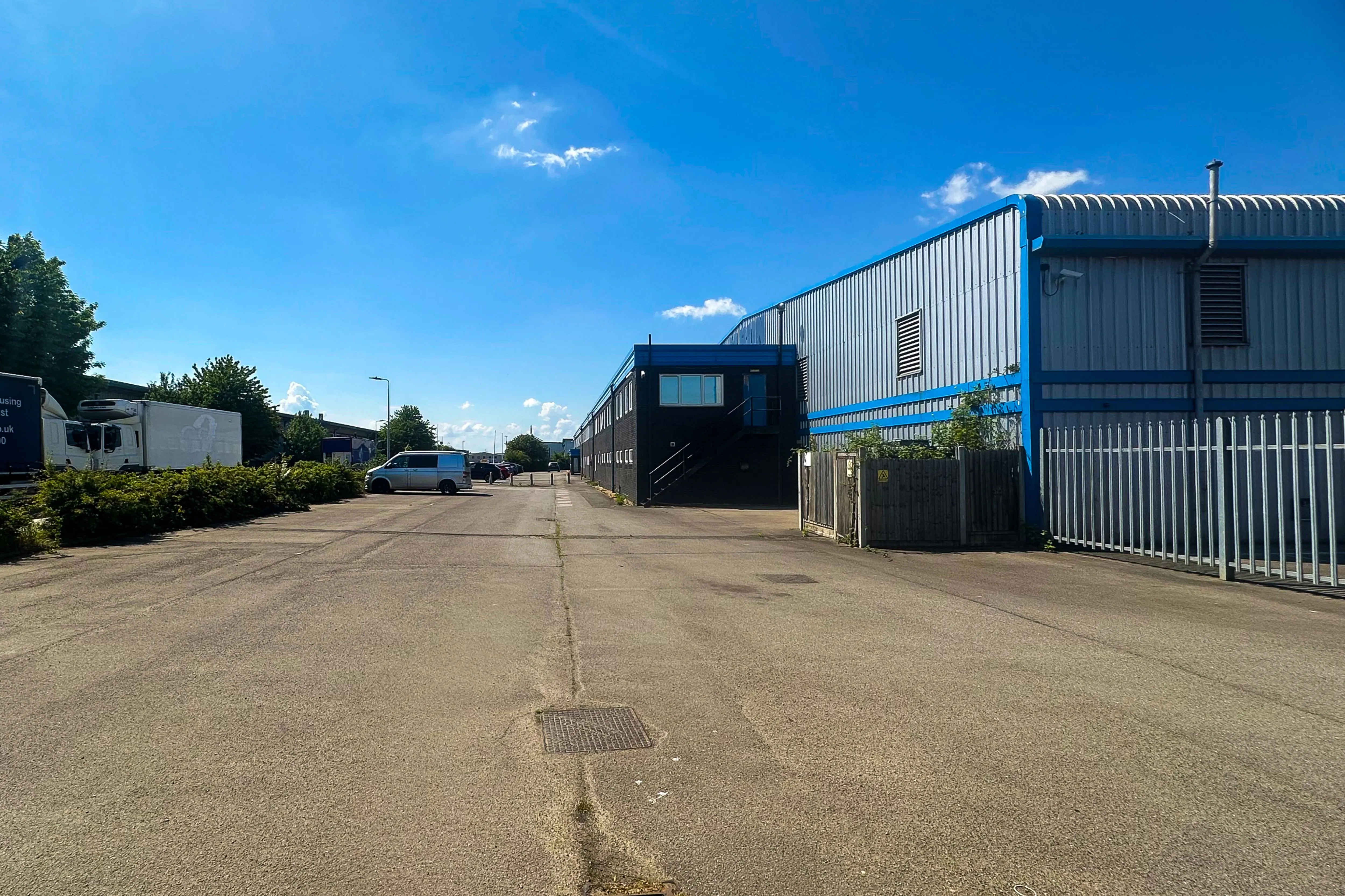 1 & 2 , Rochehall Way, Purdeys Industrial Estate, Rochford, Essex, SS4 1JU