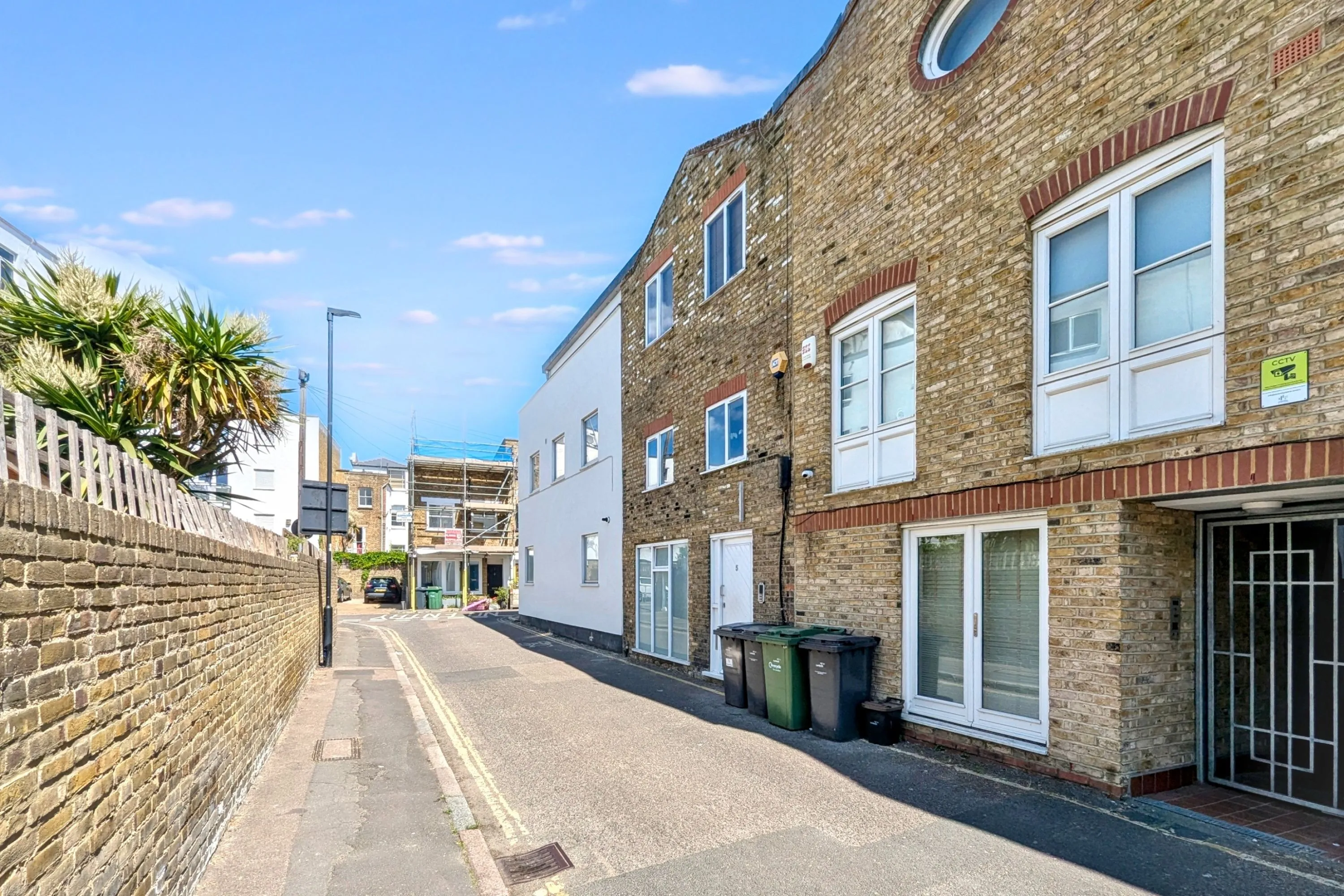 First Floor Flat, 5 Clayland's Place, London, SW8 1NLs