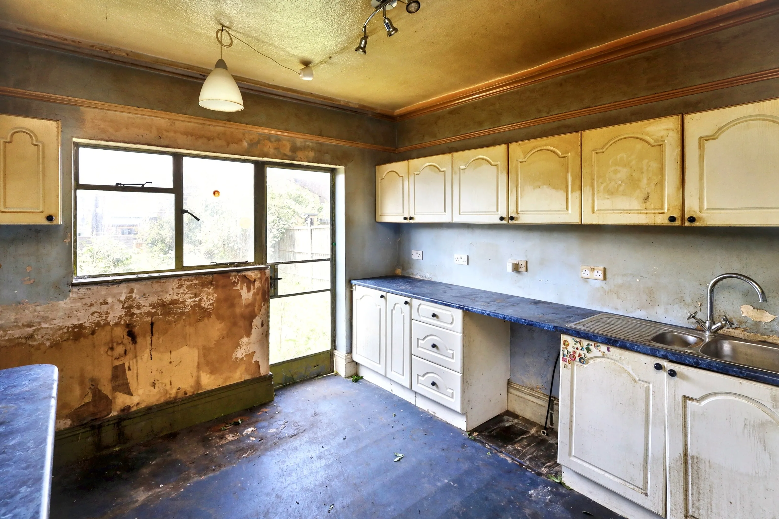 3 Ulverston Road, Walthamstow, London, E17 4BN