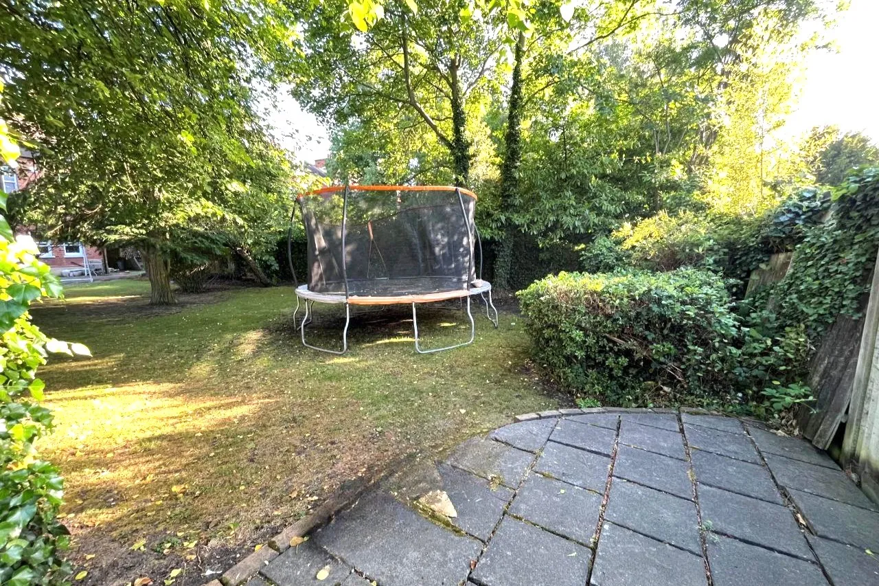 Land lying to the north west of West Hill, Wandsworth, SW15 2HE