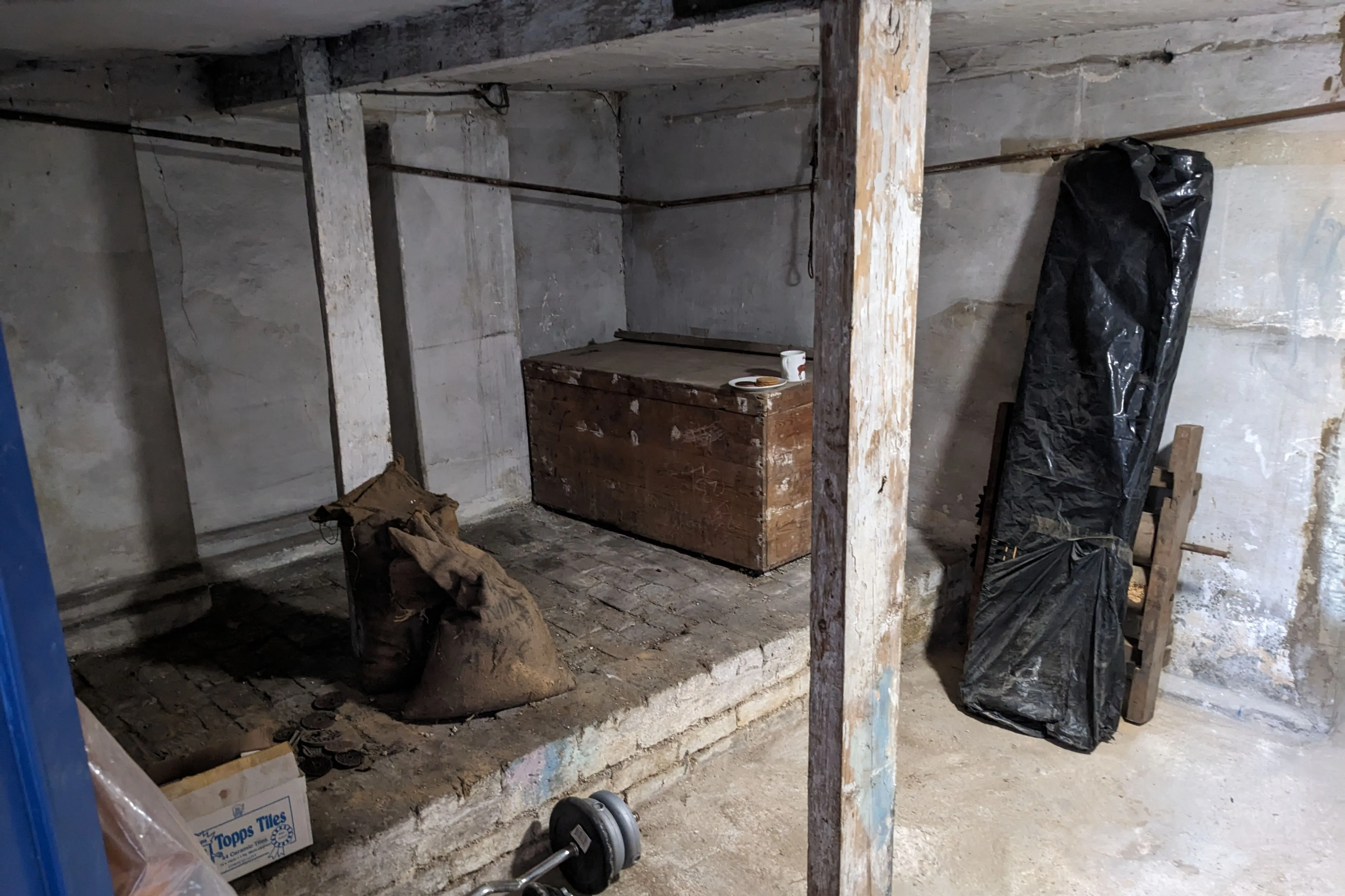 Basement, 102 Breakspears Road, London SE4 1UD