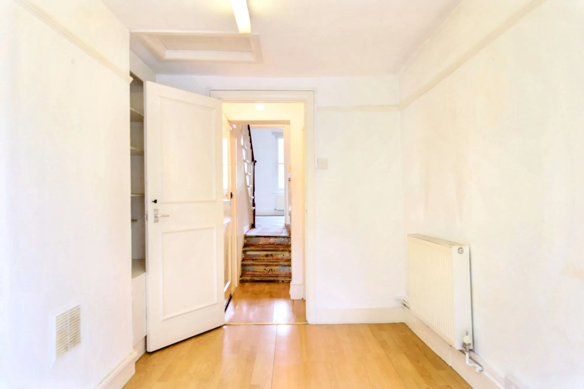 47b Mallinson Road, Battersea, London SW11 1BW