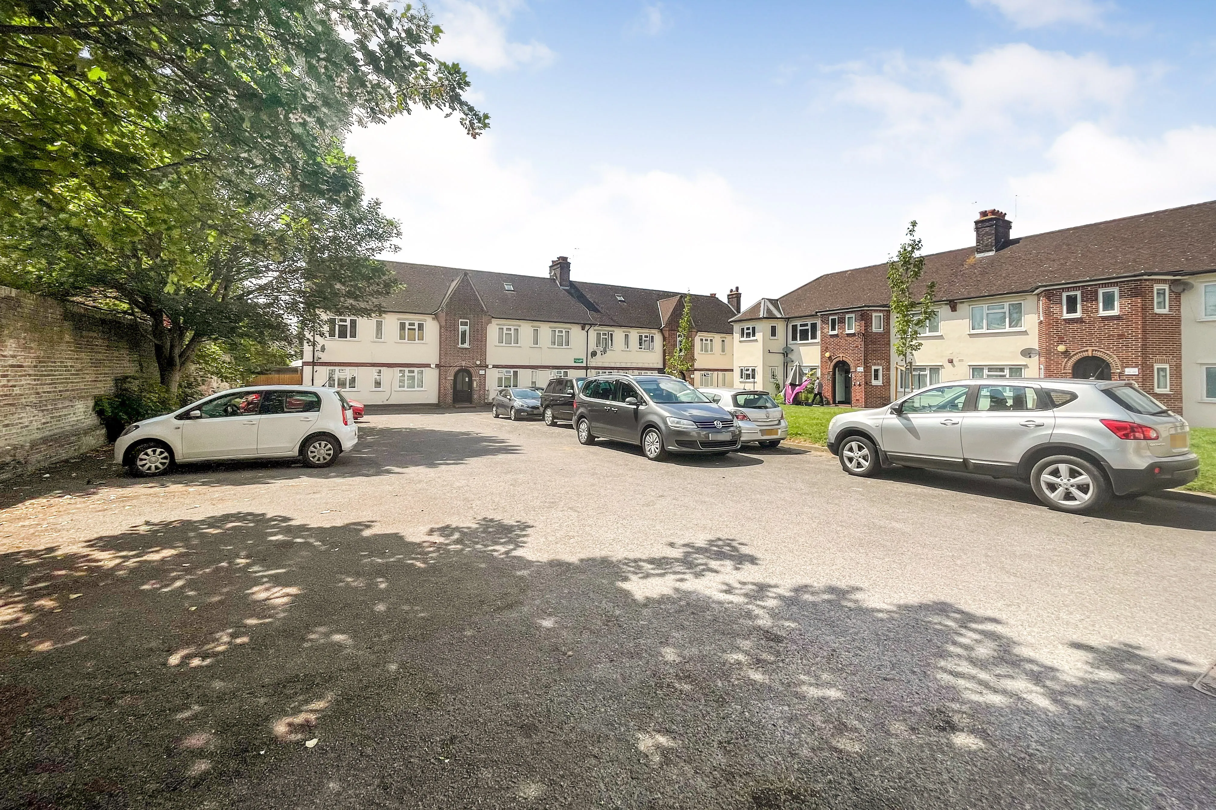 Land South Of 25-39 Drovers Road South Croydon CR2 6PR