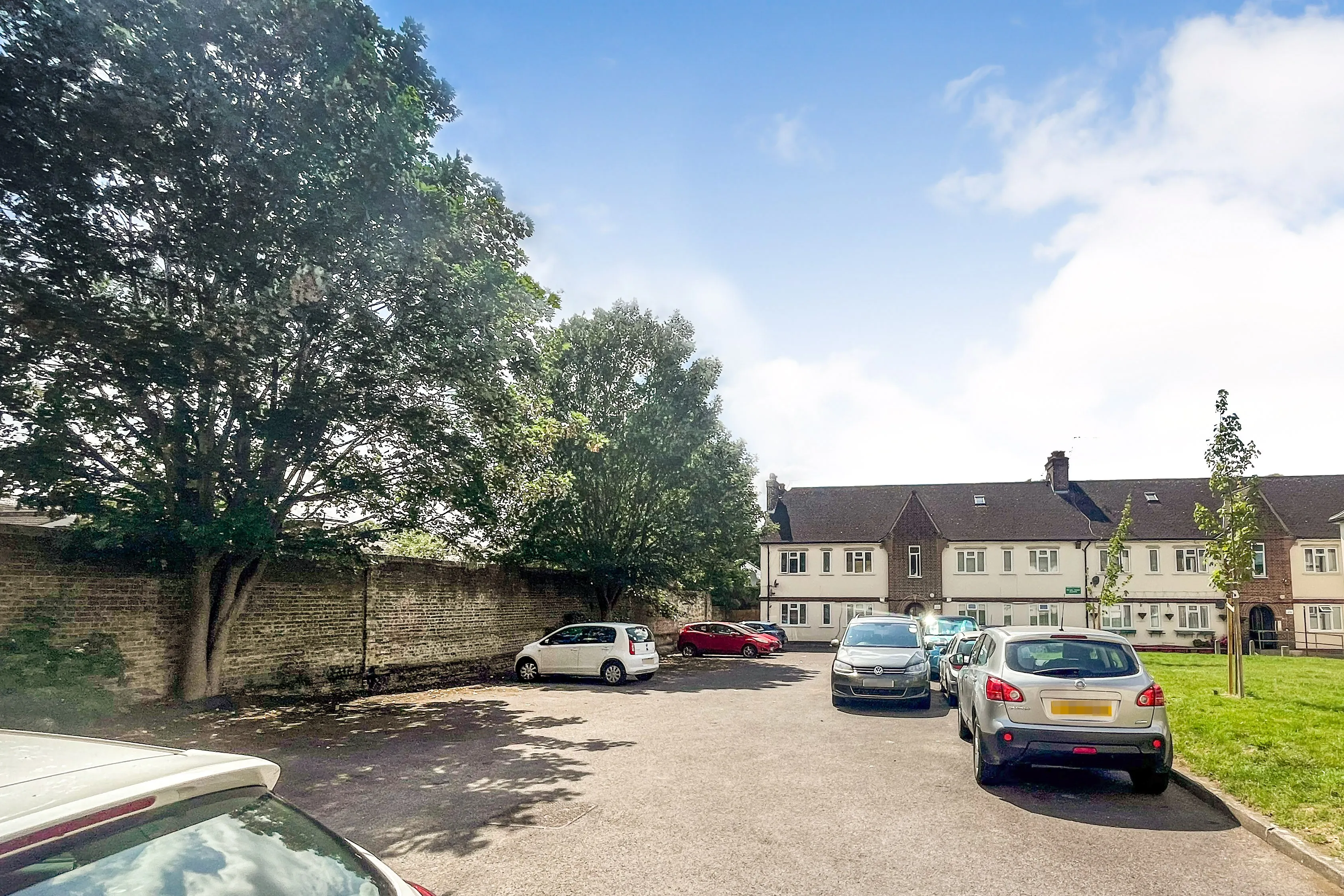 Land South Of 25-39 Drovers Road South Croydon CR2 6PR