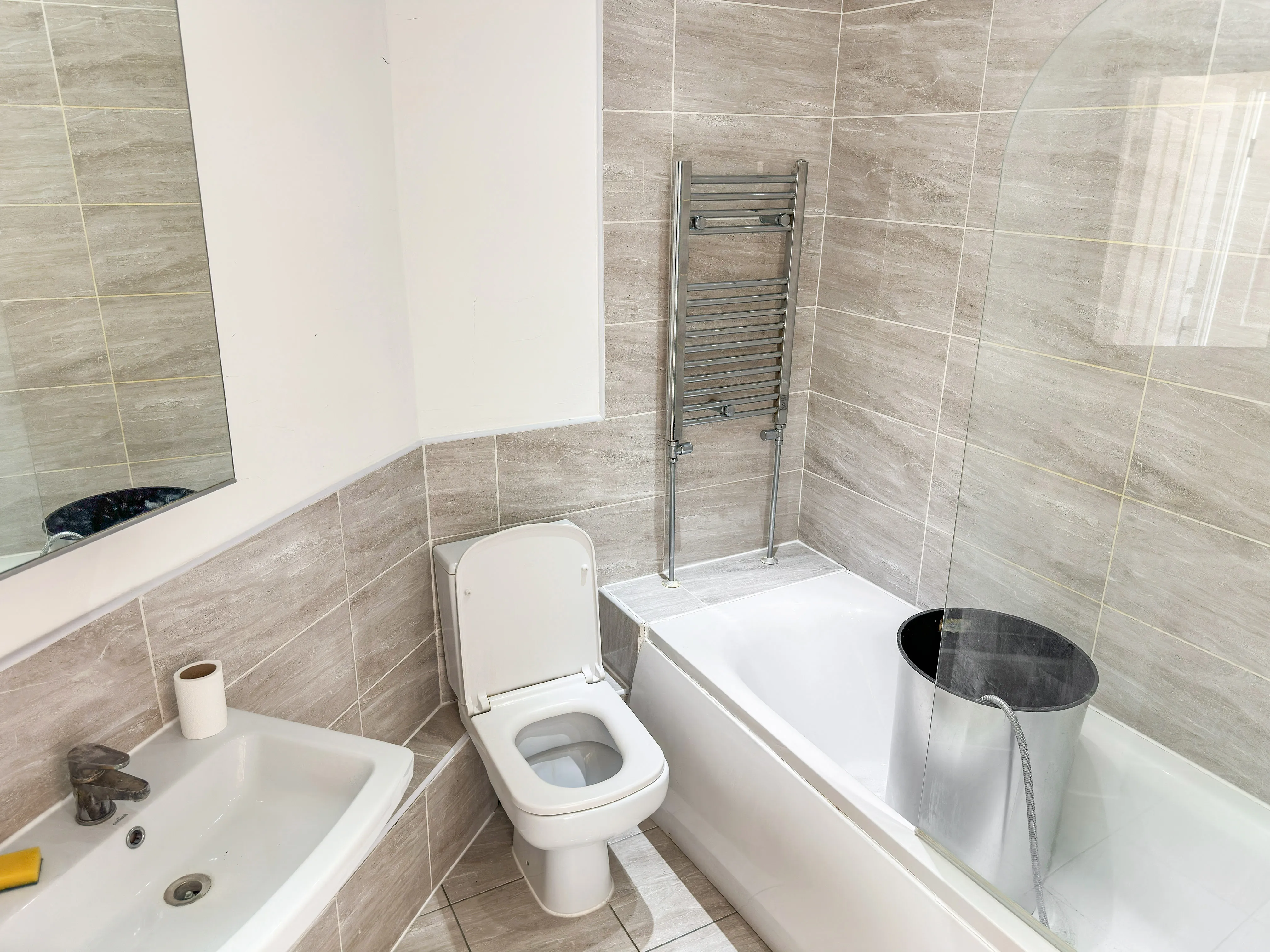 Flats A-D, 1 Donkin Hill, Caversham, Reading, RG4 5DG
